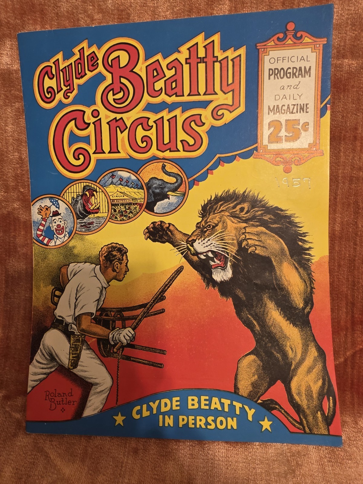 Vintage 1957 Clyde Beatty Circus official program , Bloomington, Indiana MINT
