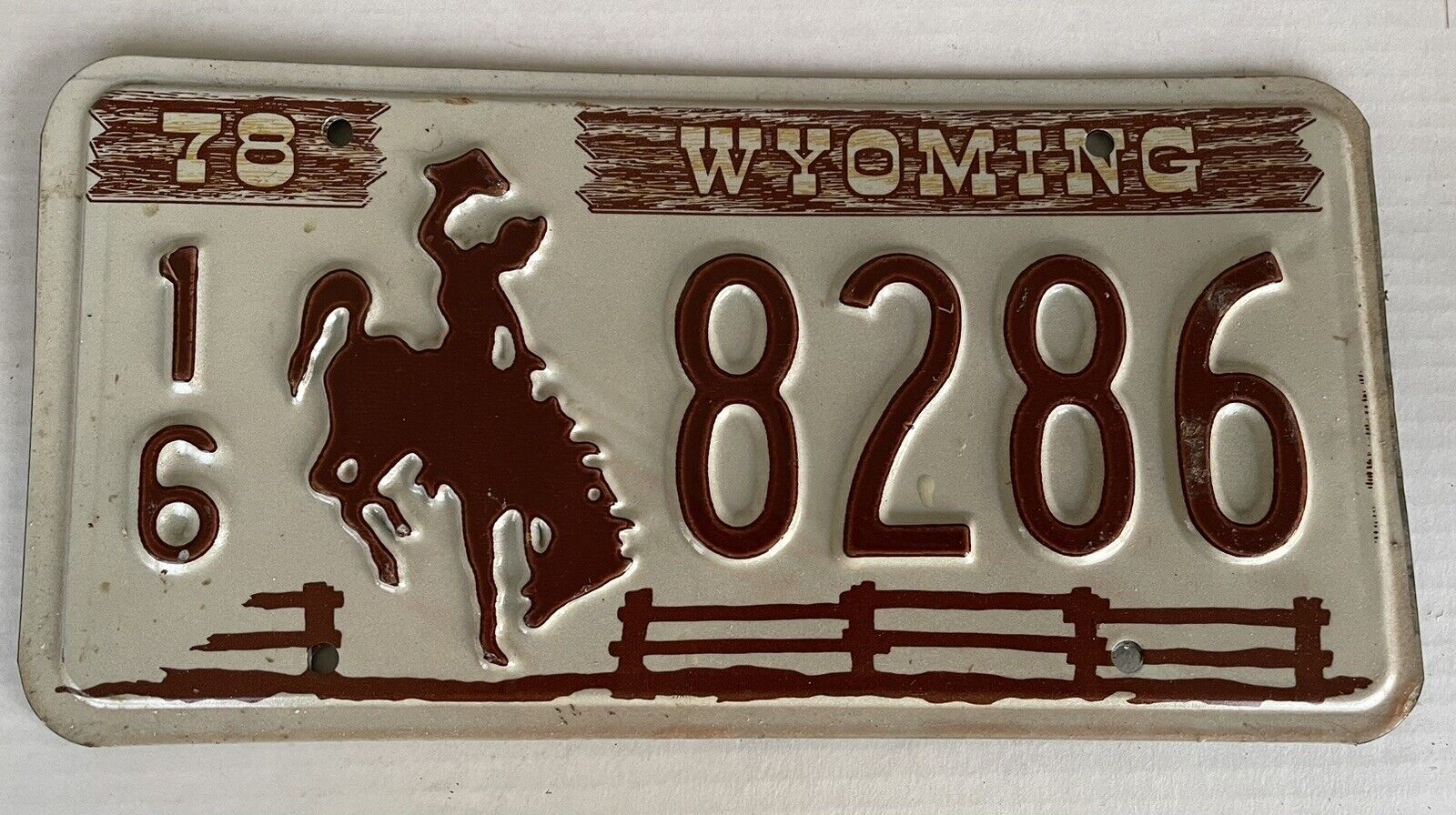 WYOMING 1978 License Plate 16 8286 Bucking Bronco  Vintage New Old Stock