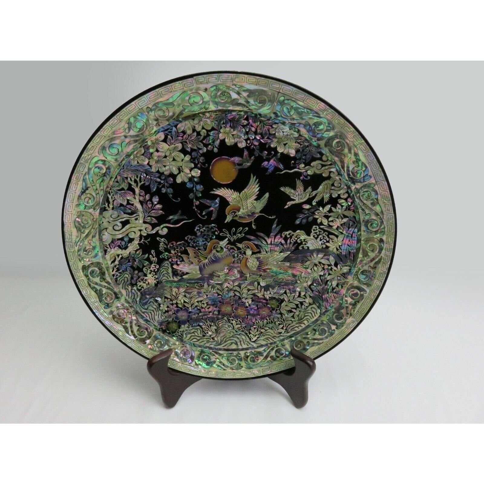 Korean Najeon Chilgi Mother of Pearl Inlay Lacquer Cabinet Plate 11 3/8