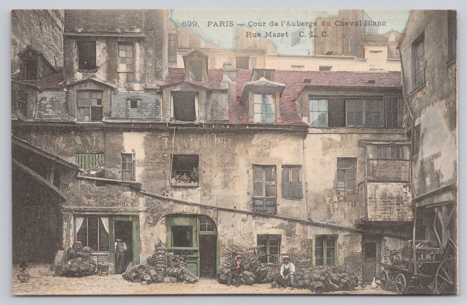 Vintage Paris Cour de l\'Auberge du Cheval Blanc Rue Mazet Postcard