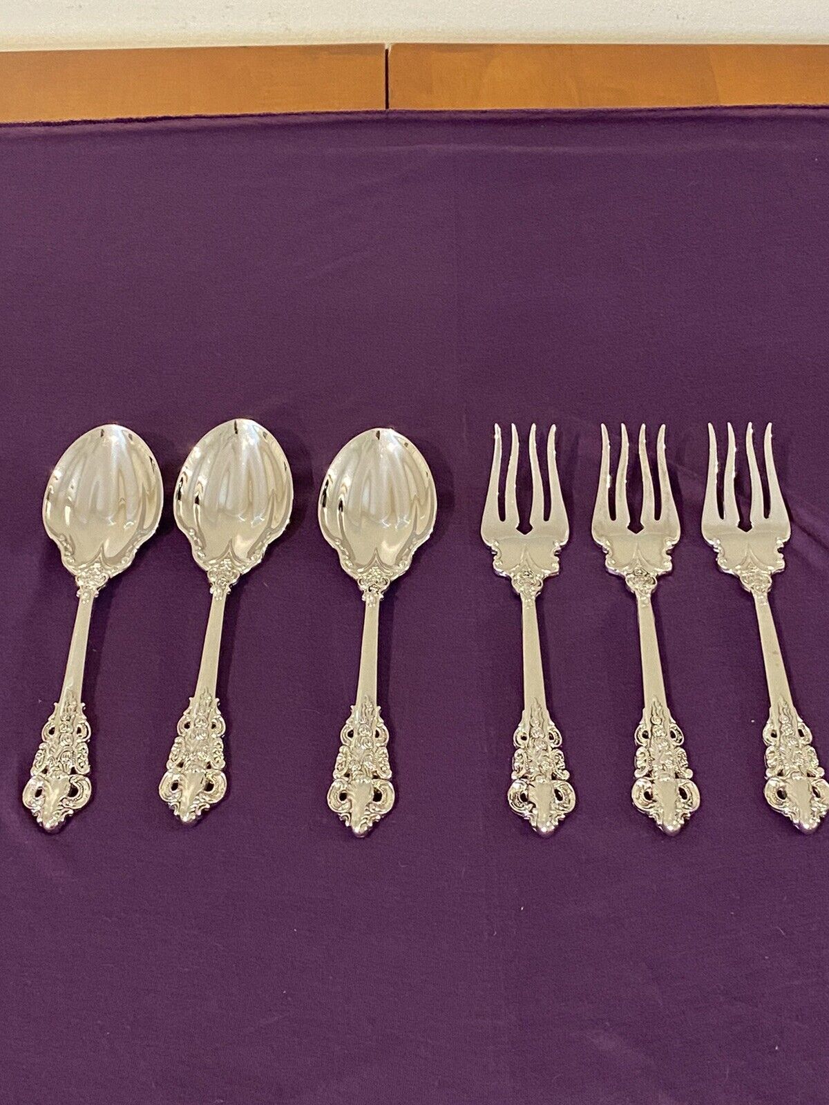 3 Serving Forks & Spoons Floral Scroll Silverplate Glossy Unbranded 9 1/4”