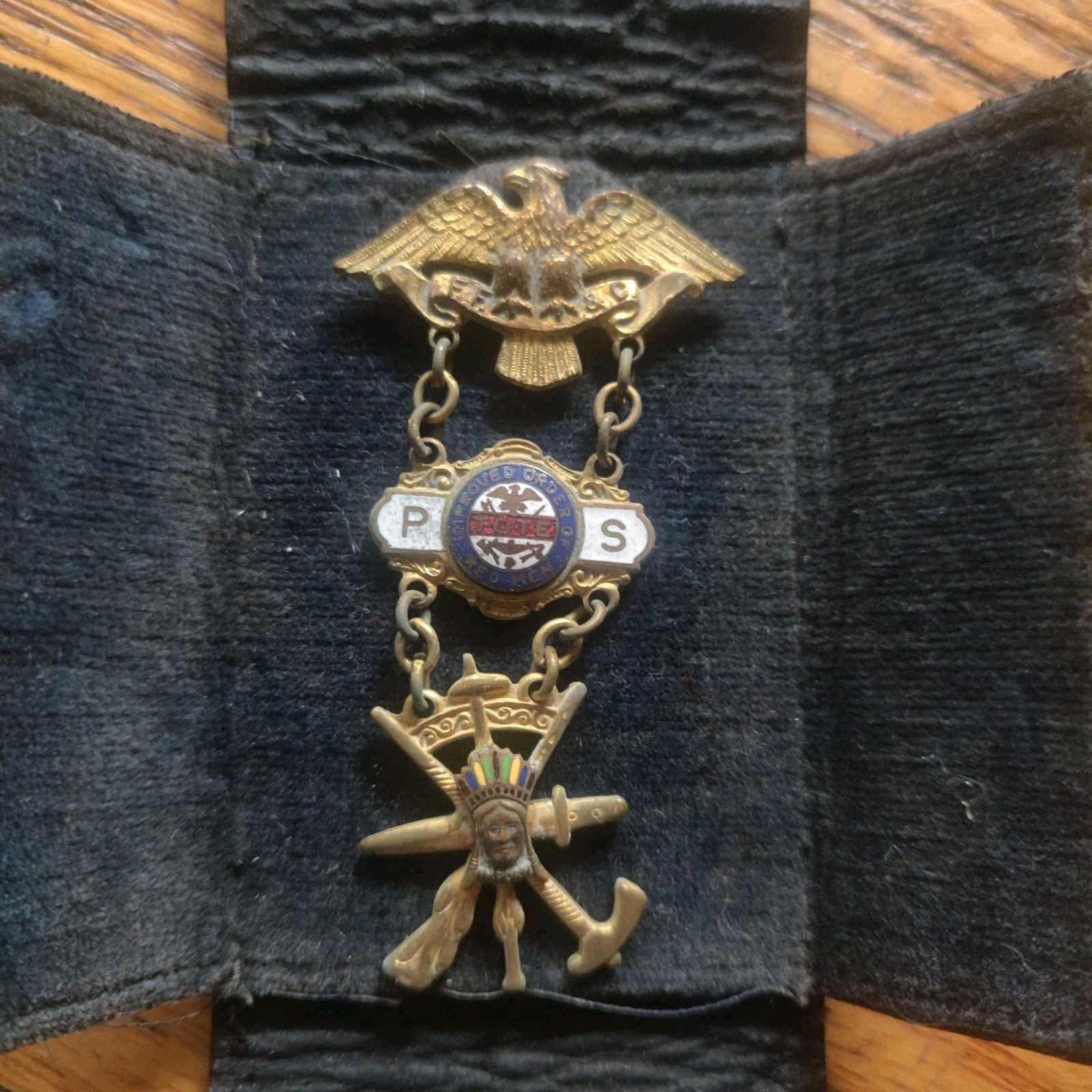 Early 20th Century Improved Order Of Red Men Fraternal Medal Pin With Case