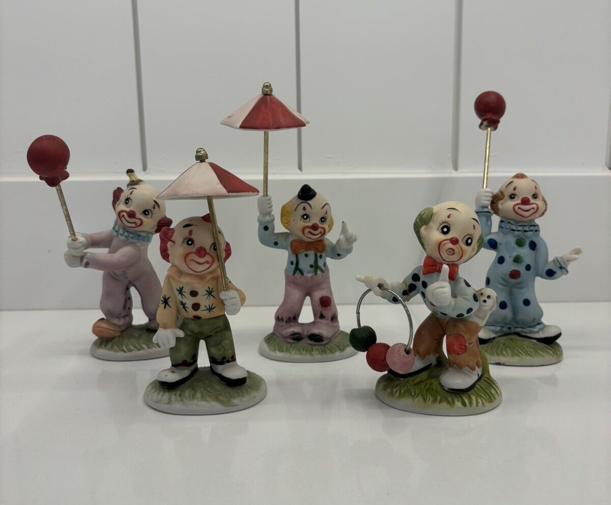 5 Vintage Geo Lefton Clown Figurines w Umbrella & Balloon 1980s