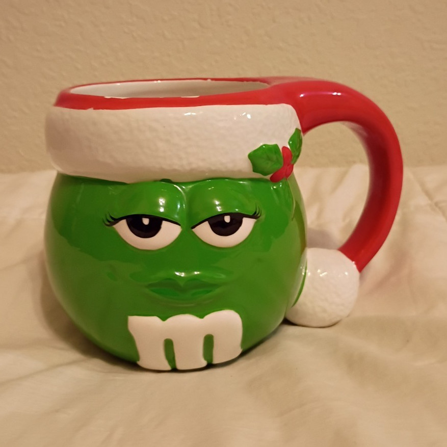 M&M\'s Ms. Green Christmas Santa Hat Ceramic Mug Holiday Collectible Galerie