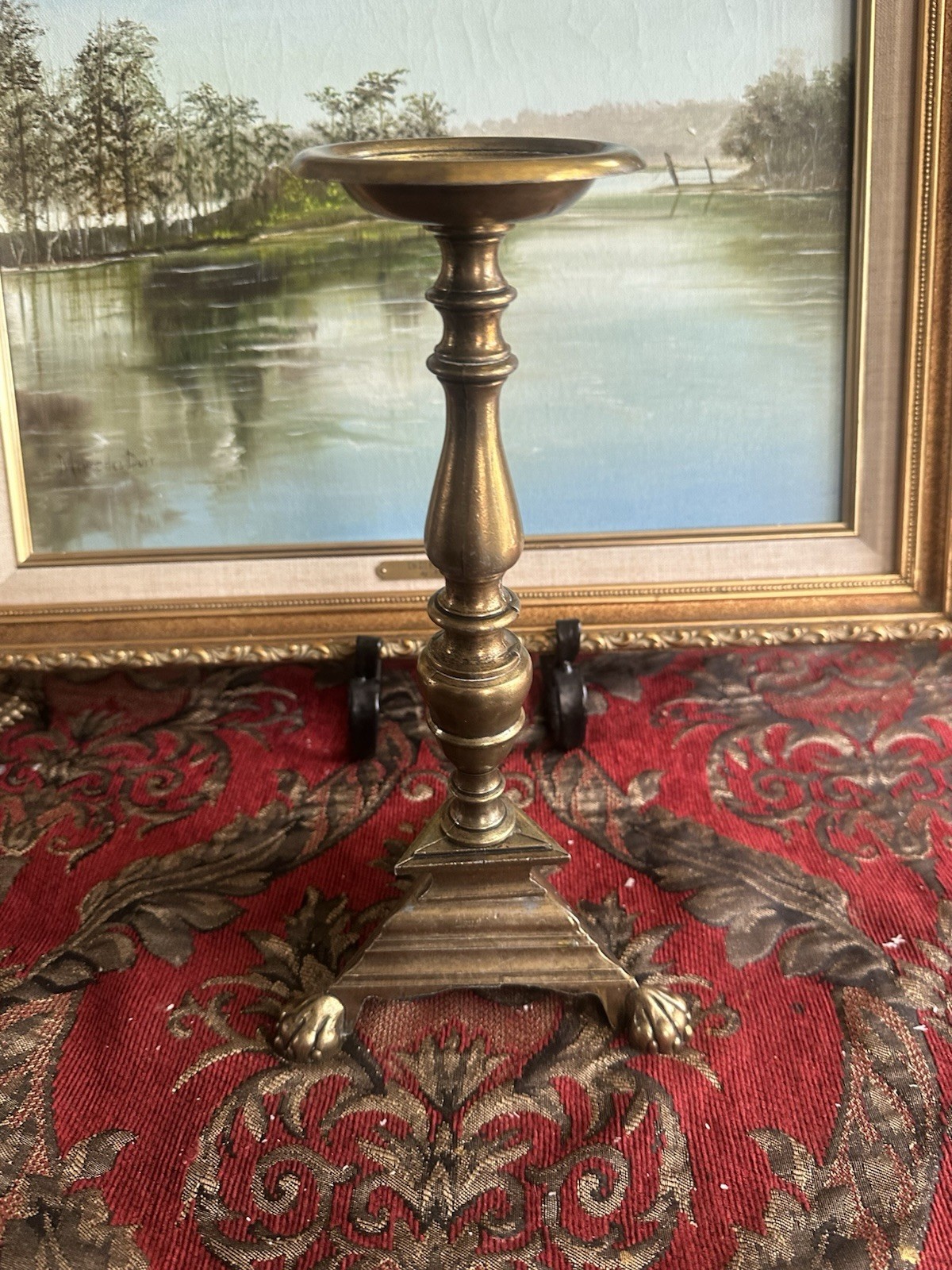 Antique  style 1620s Italian Brass CandlestickBrass with claws on the paws