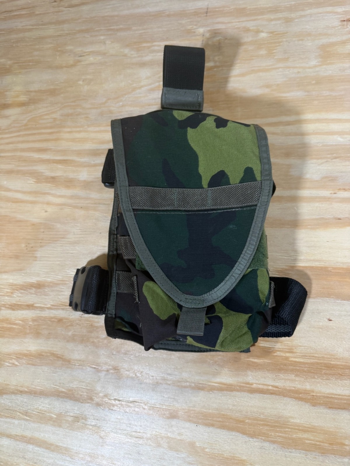 Paraclete Breacher Pouch Woodland Camo Drop Leg MOLLE Utility Medium NOS