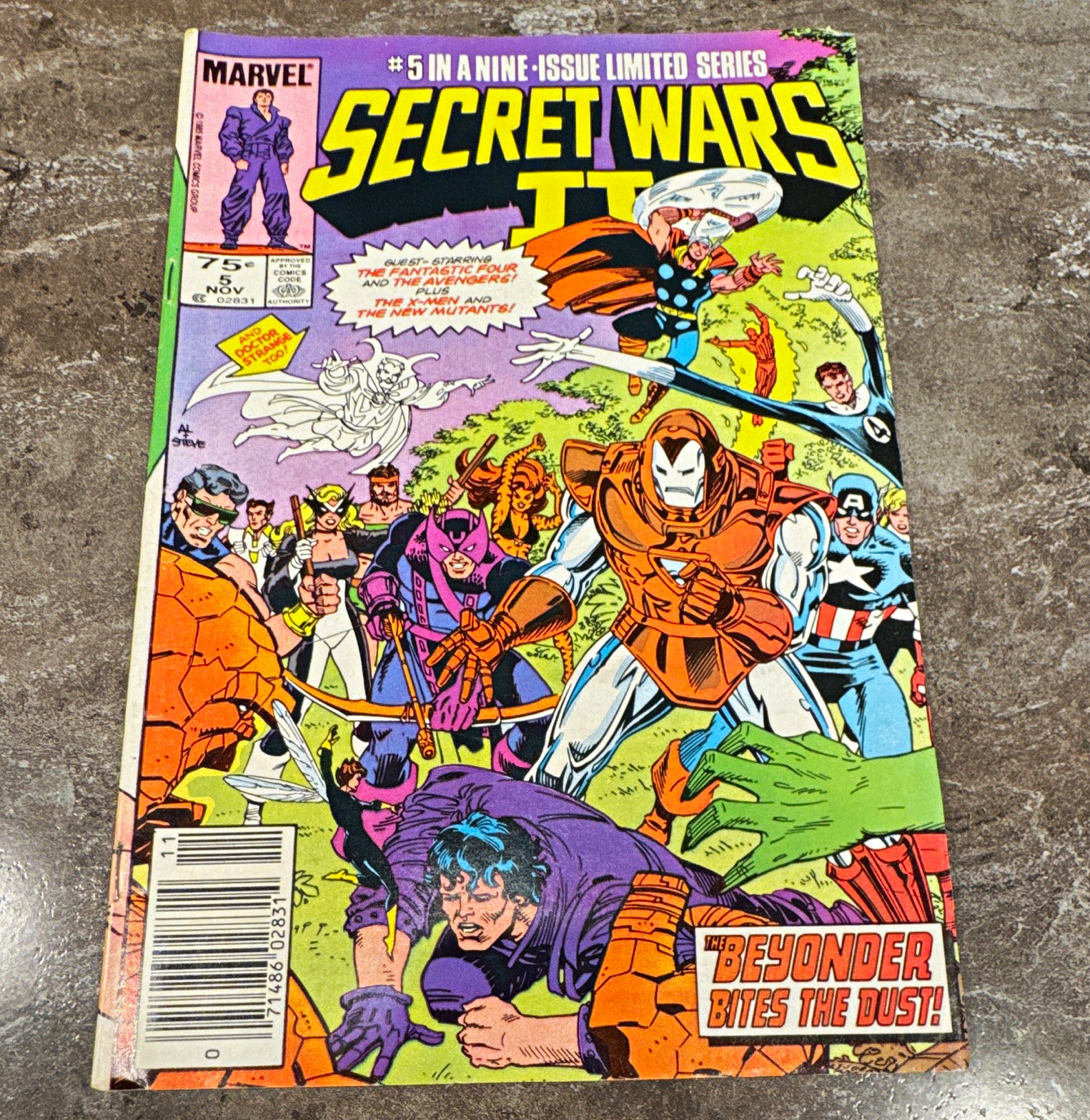 Marvel Secret Wars II #5 Comic Jim Shooter Mike Zeck (1985) Direct