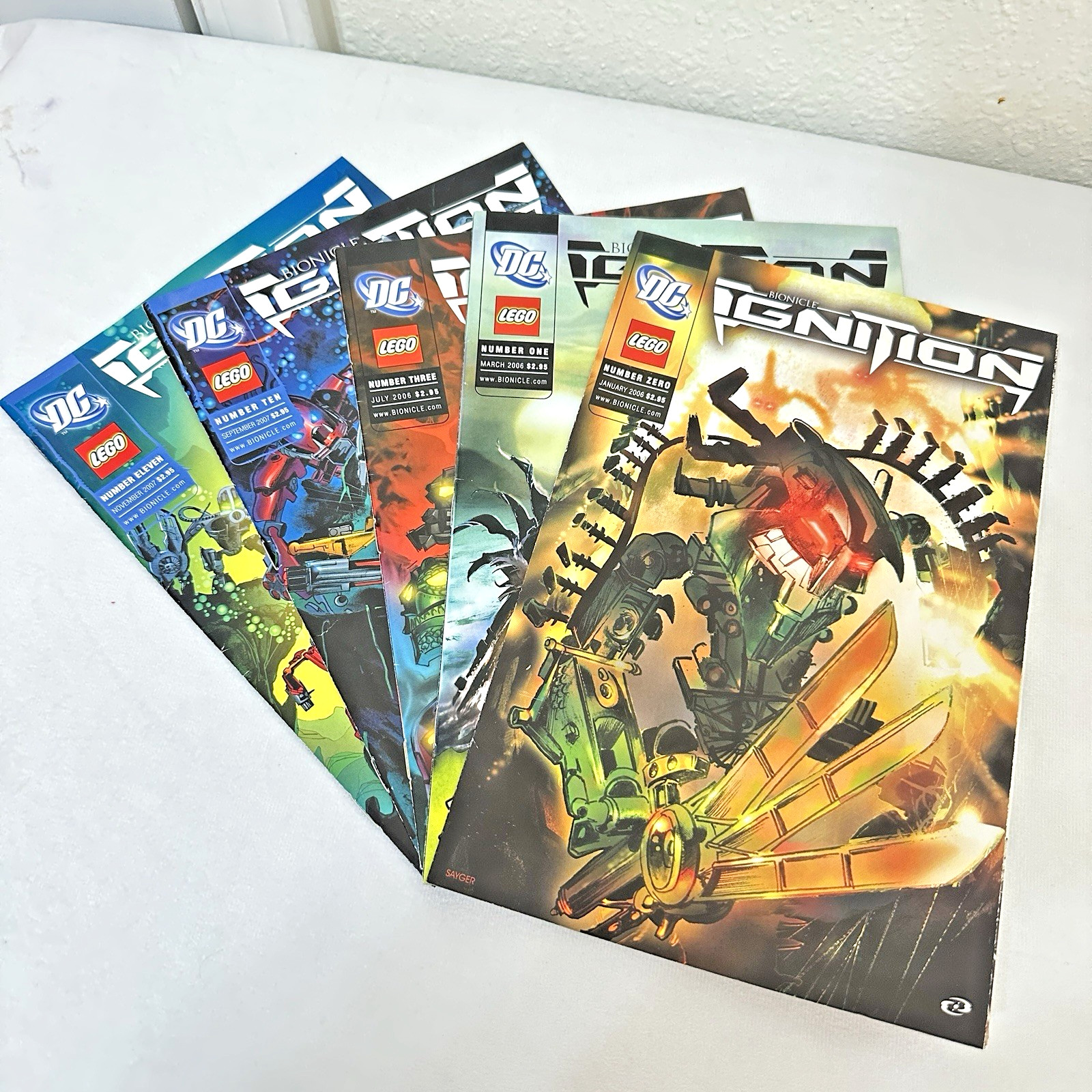 LEGO Bionicle Ignition 2006-2007 DC Comic (Lot of 5) #0, 1, 3, 10 and 11