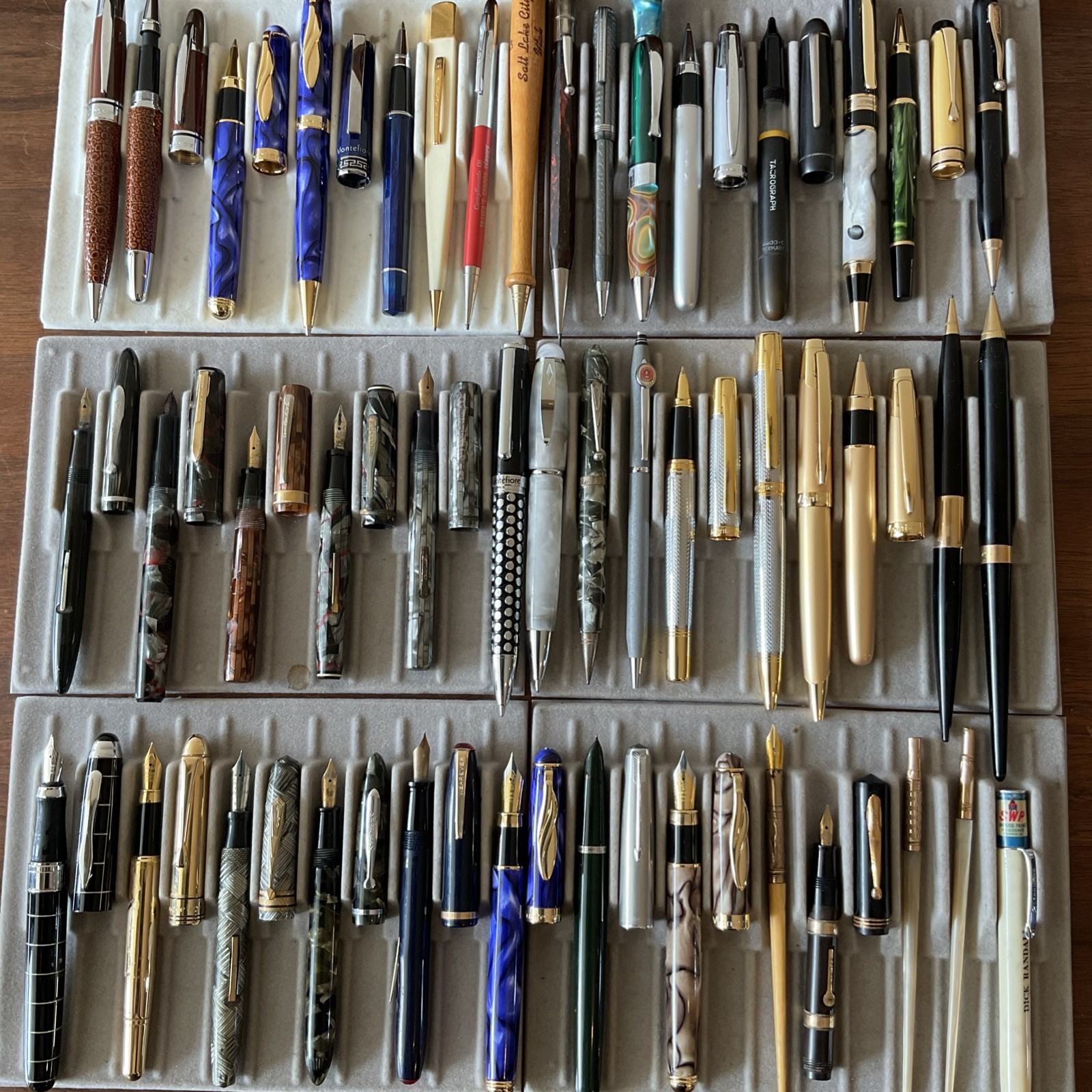 Huge Lot of Vintage Fountain Ballpoint Pen Mechanical Pencil Parker Sheaffer