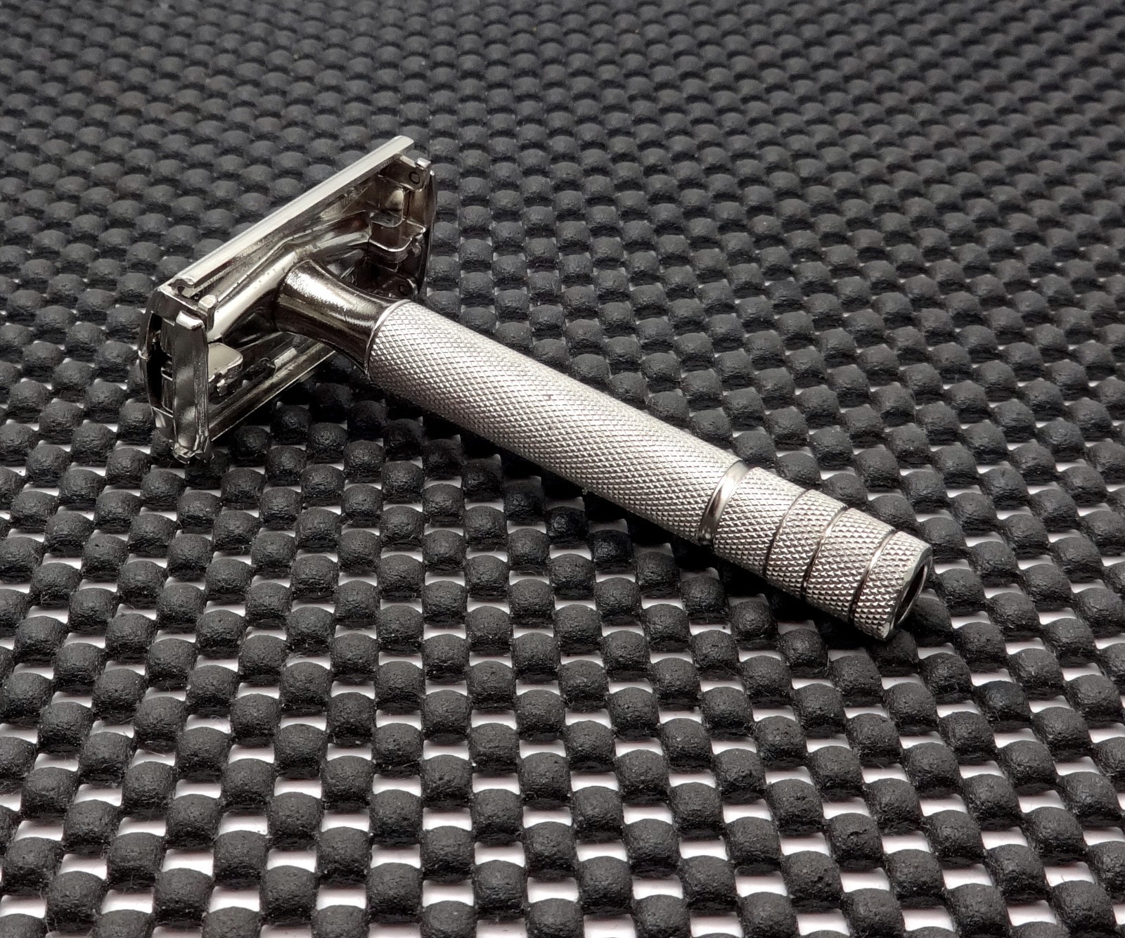 Vintage 1954 Gillette Super Speed DE Safety Razor Z1 Nice & Clean 1940's Style