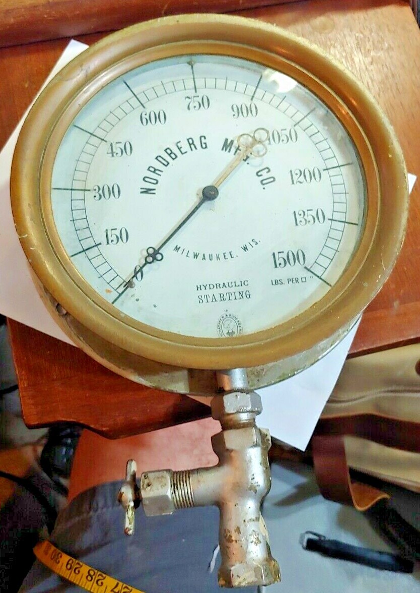Vintage to Antique Nordberg MFG.CO. Hydraulic Starting Gauge 500 LBS SQ 