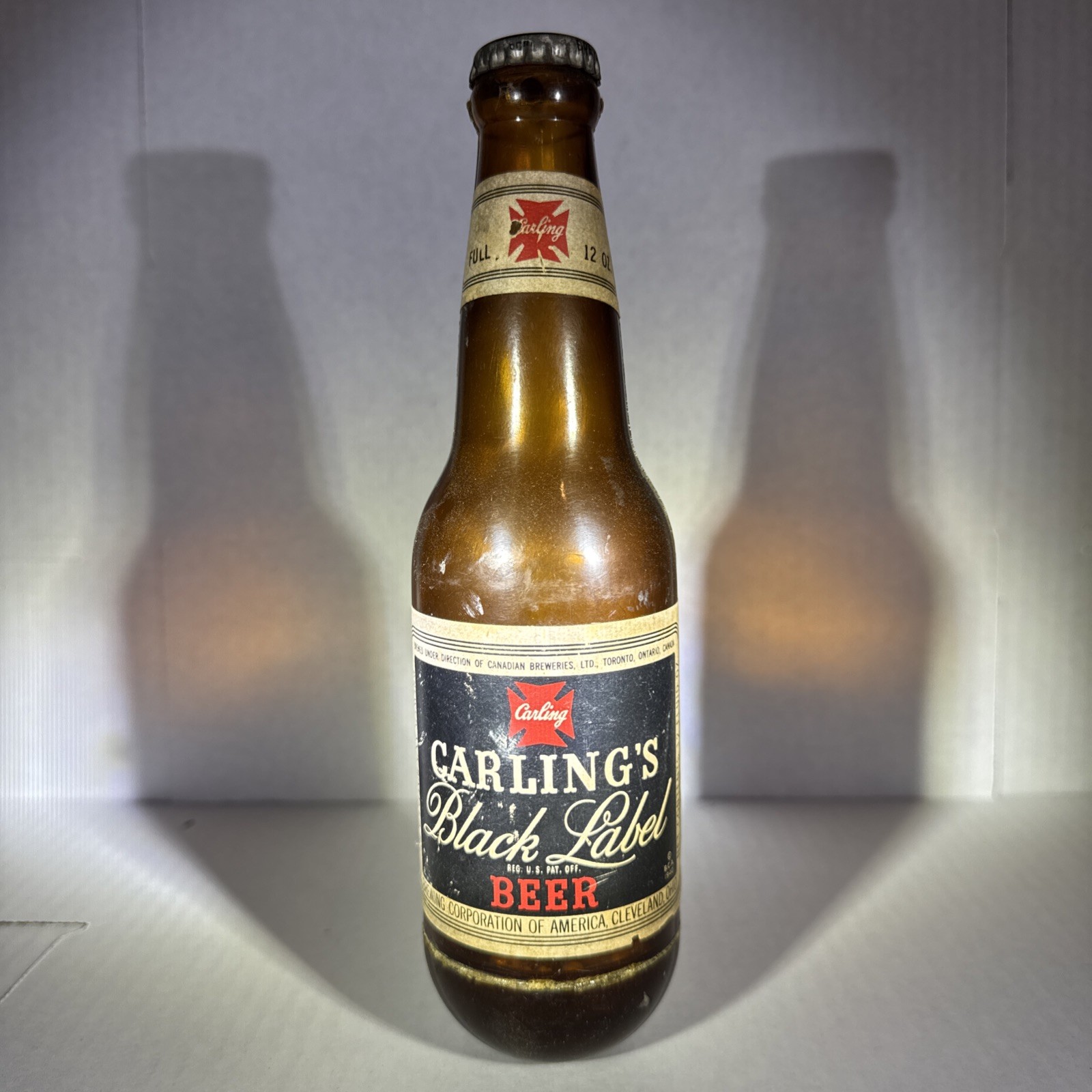Rare promo bottle. Round weighted base 12oz. Carling Brewing Co. Cleveland OH