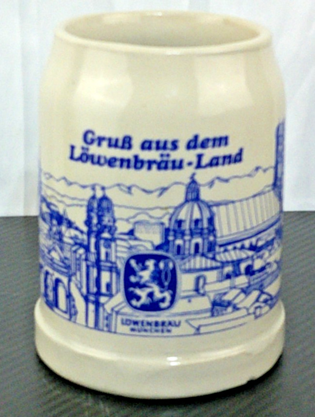Vintage German Lowenbrau Munich Beer Stein Mug .5L Stoneware 60’s