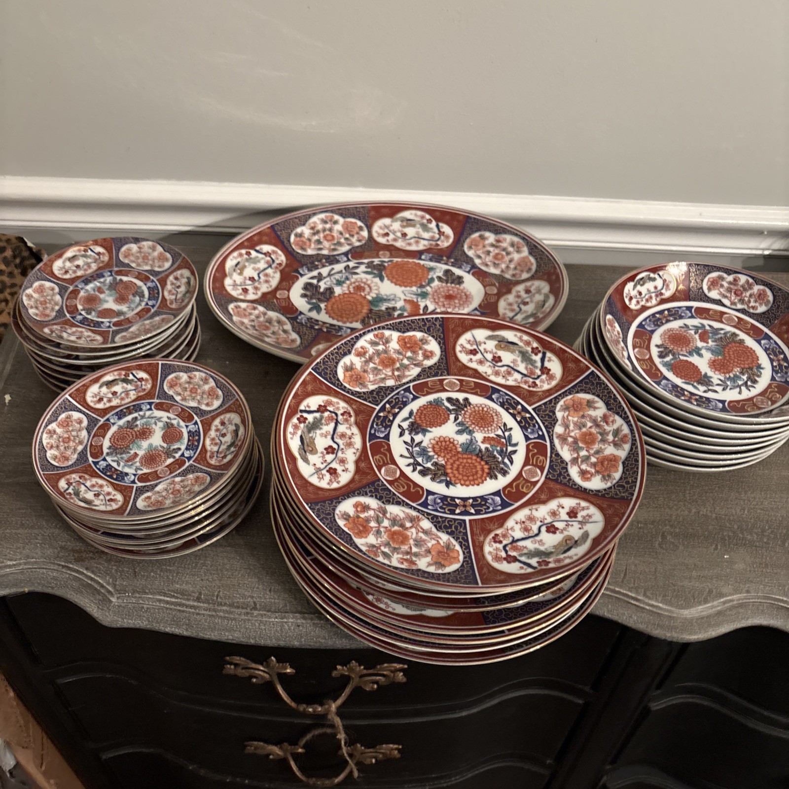 IMARI Japanese Vintage Sakura 33 Piece Set Tajimi Pattern ca. 1980s Mint Cond