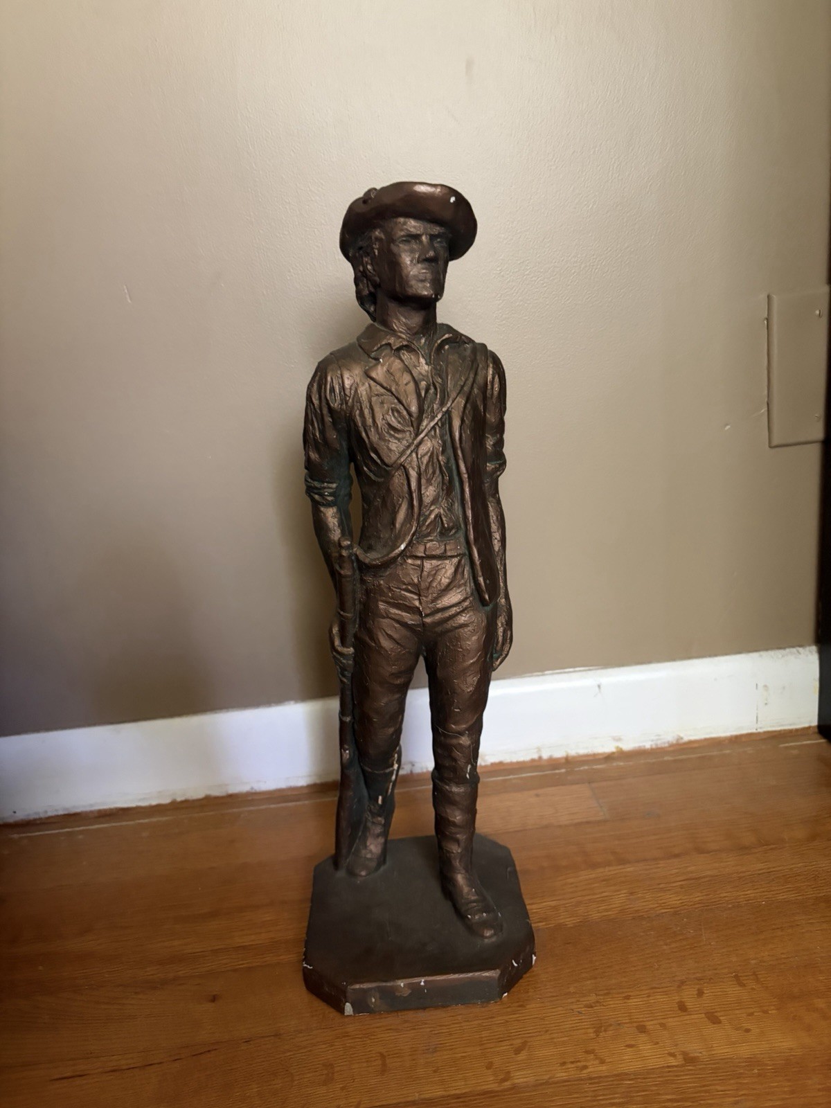 Vintage Colonial Minuteman Soldier Statue Figurine Revolutionary War Decor