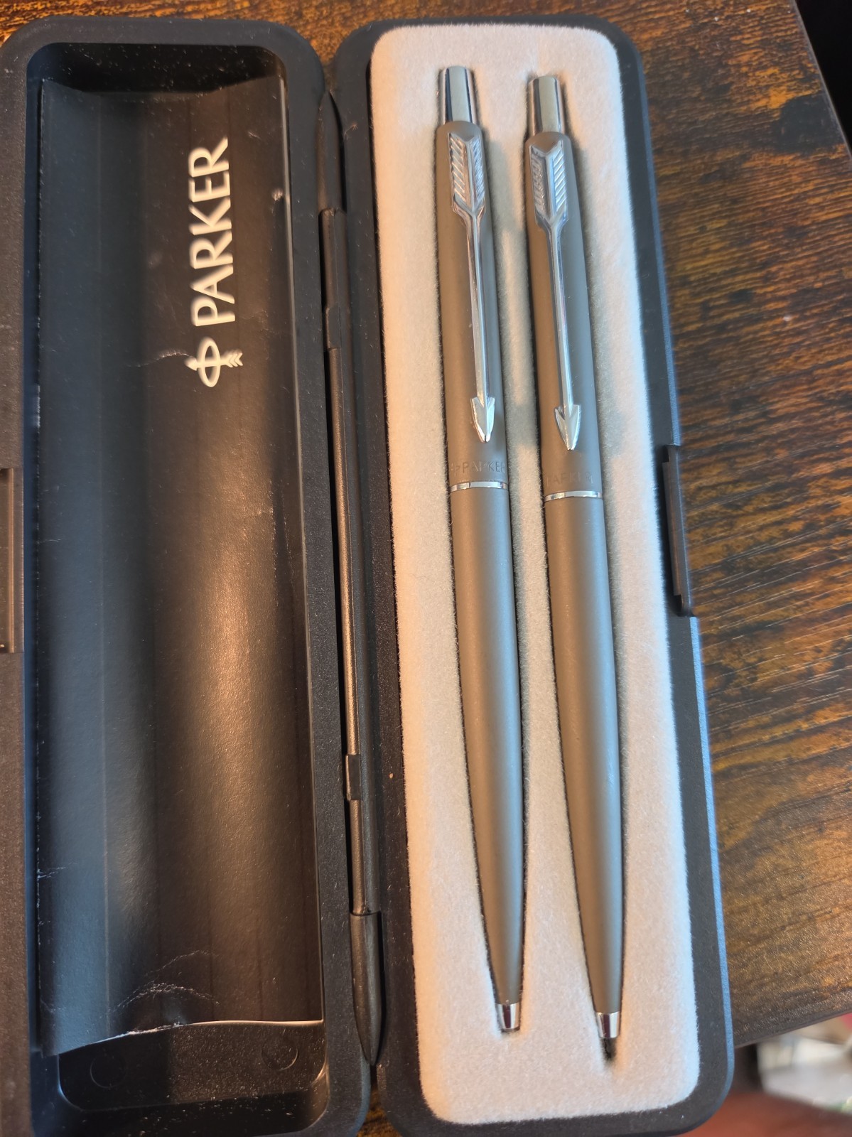 Vtg 1987 Parker Classic Pen Pencil Set Matte Gray Chrome USA NOS Boxed PL Code Vtg 1987 Parker Classic Pen Pencil Set Matte Gray Chrome USA NOS Boxed PL Code