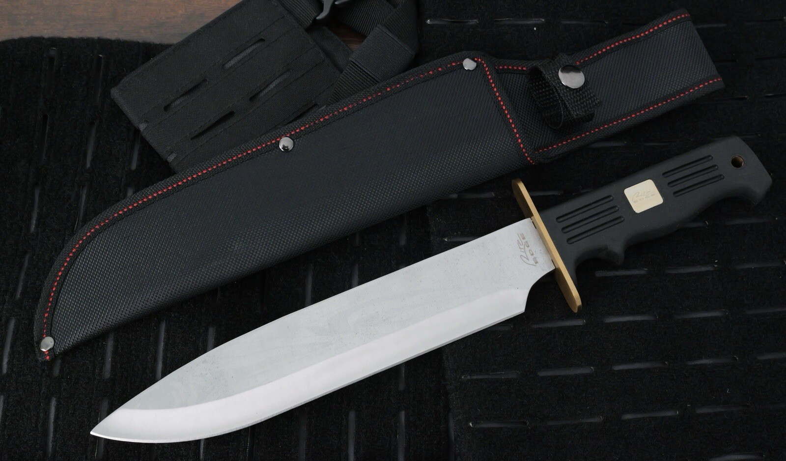 15” Classic Bowie Modern Large Brass Hilt Rubber Handle Heavy Duty Sheath Sharp 15” Classic Bowie Modern Large Brass Hilt Rubber Handle Heavy Duty Sheath Sharp