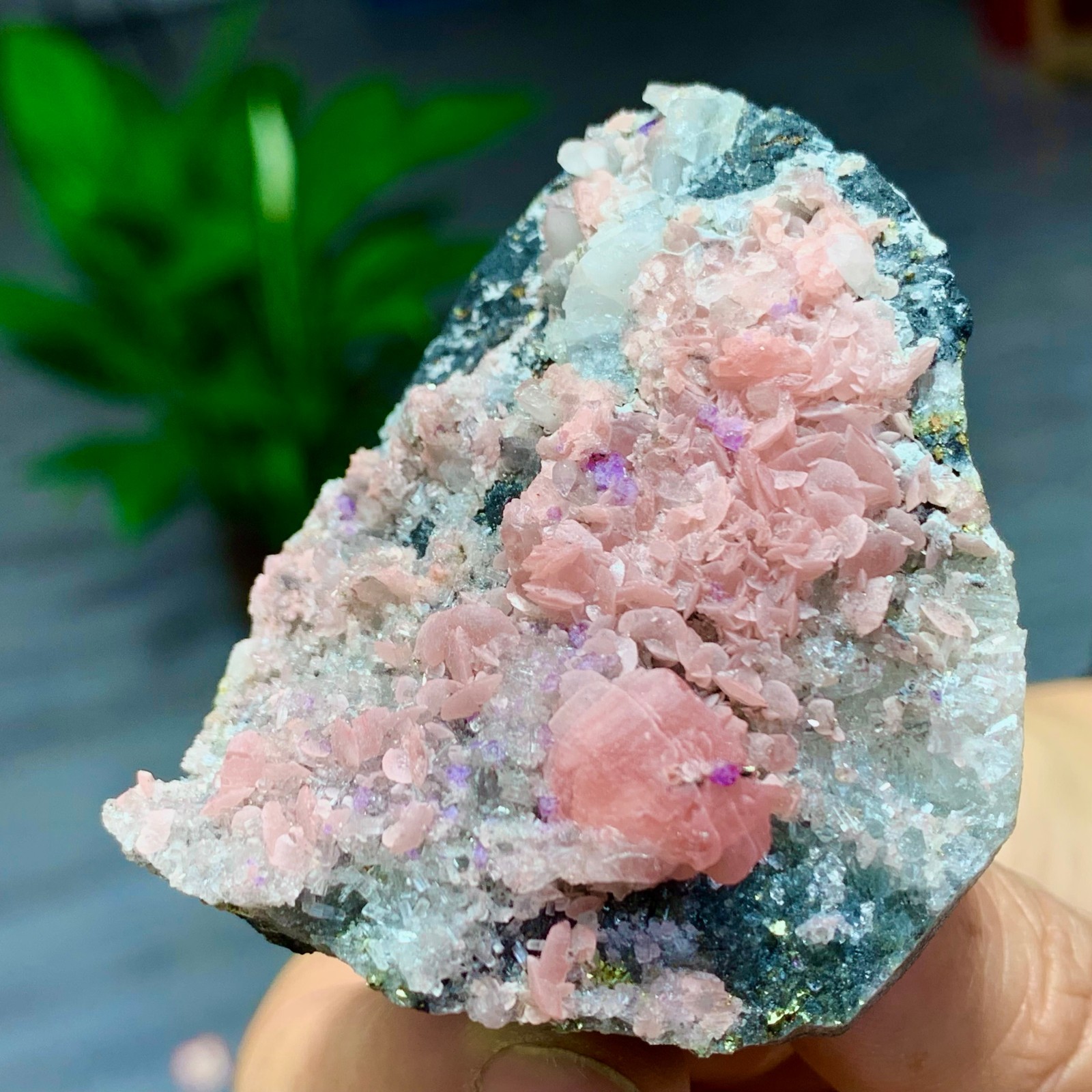 85G Natural rhodochrosite with purple fluorite crystal mineral specimen healing