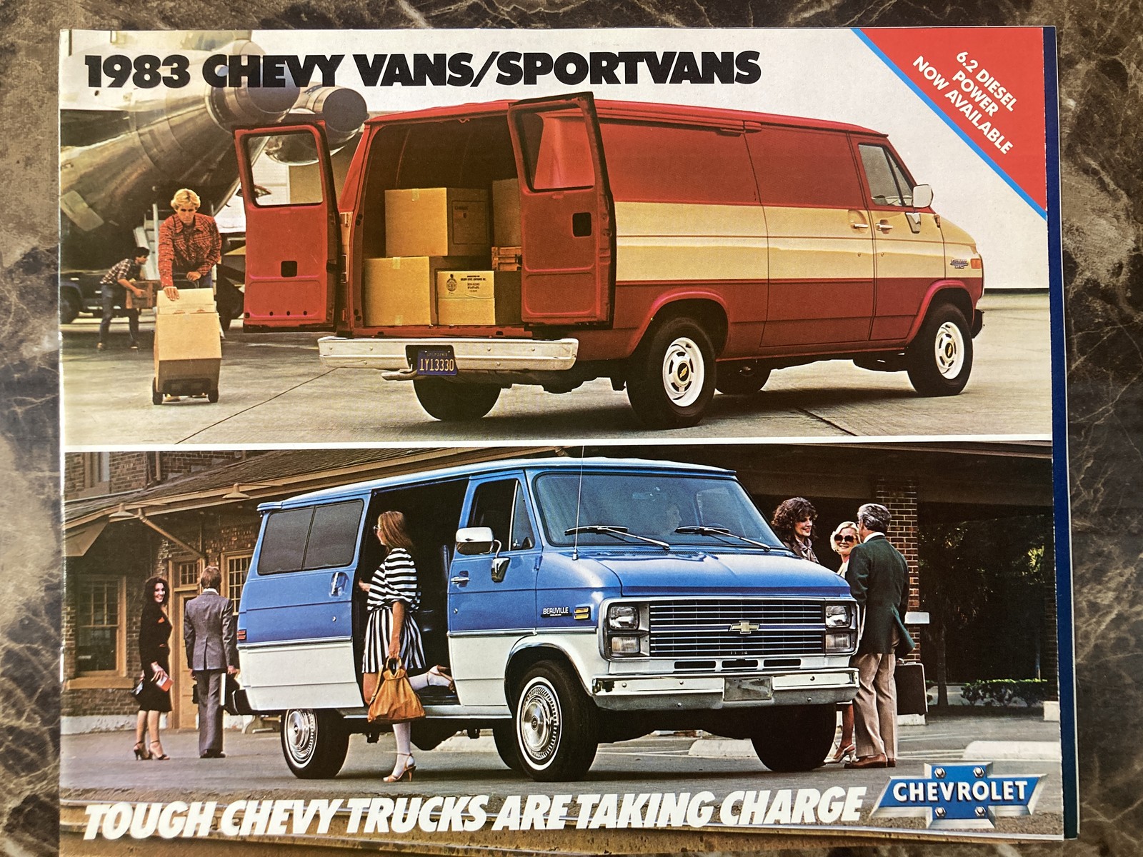 1983 Chevrolet Chevy Vans Sportvans Dealer Sales Brochure Catalog G10 G20 G30