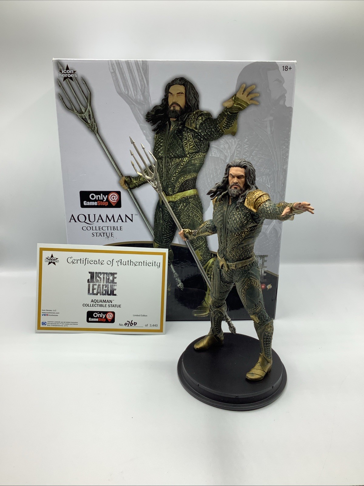 Icon Heroes - DC Comics Justice League Movie Aquaman Statue
