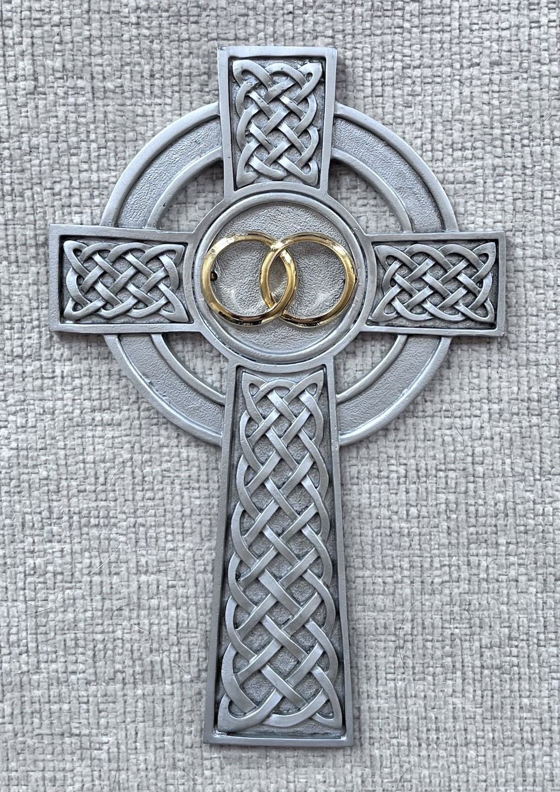 2000 Jeweled Cross Co. 8” Knotted Celtic Wedding / Anniversary Cross