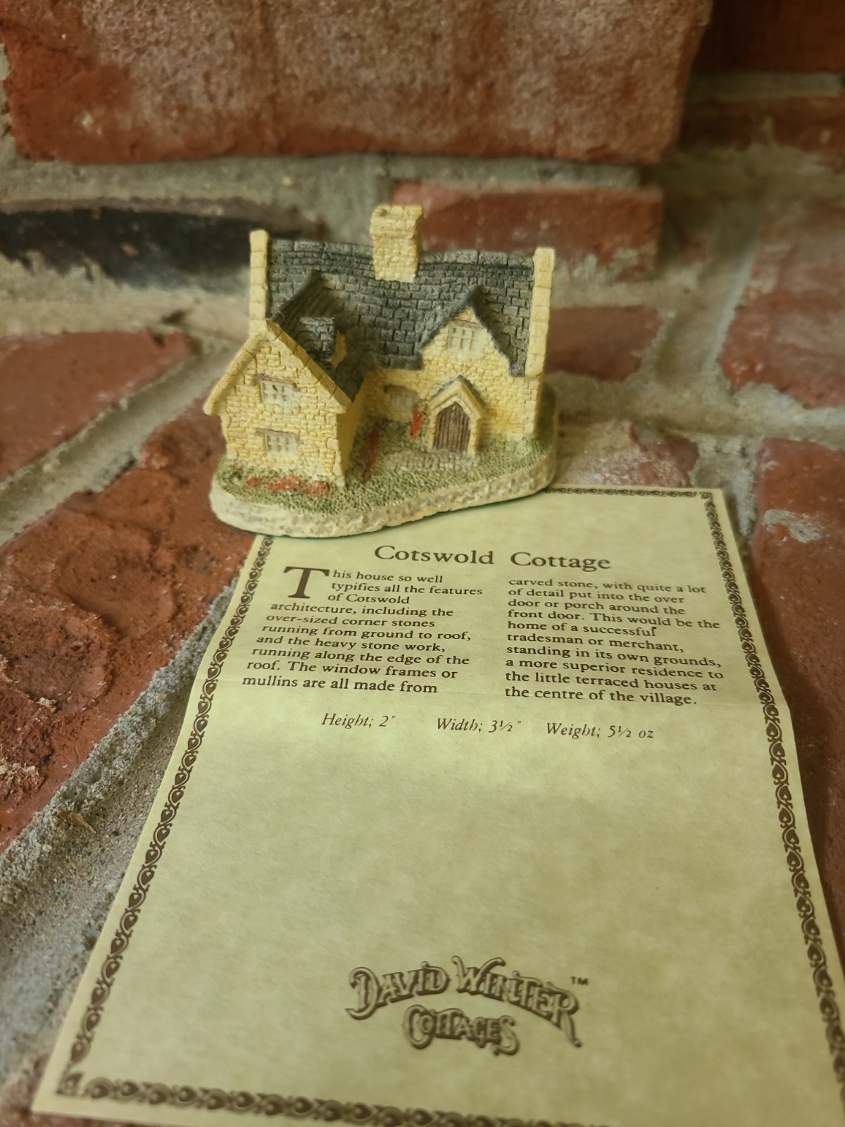 David Winter - Handmade in England - Cotswold Cottage - 1982