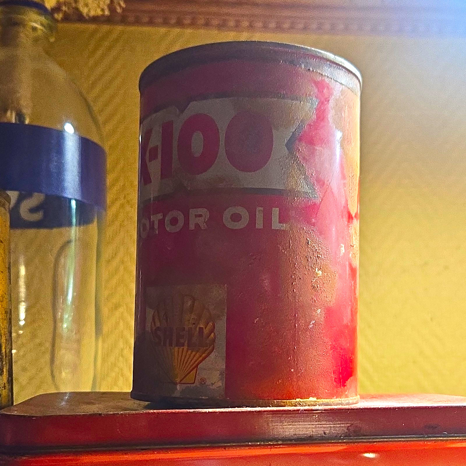 Shell Vintage Red Motor Oil Can Gas & Oil Advertising Collectible Can