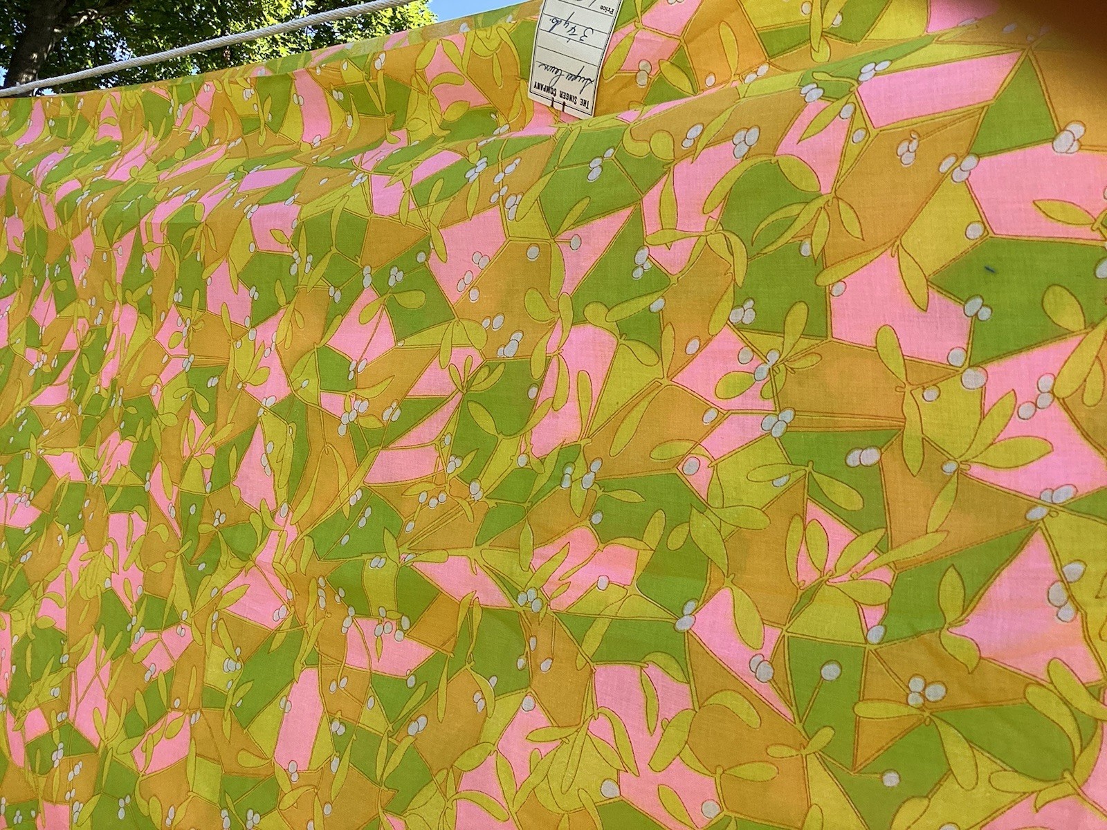Vintage 60s Psychedelic Lime Green Hot Pink Abstract Floral Cotton Lawn 3.25 Yd