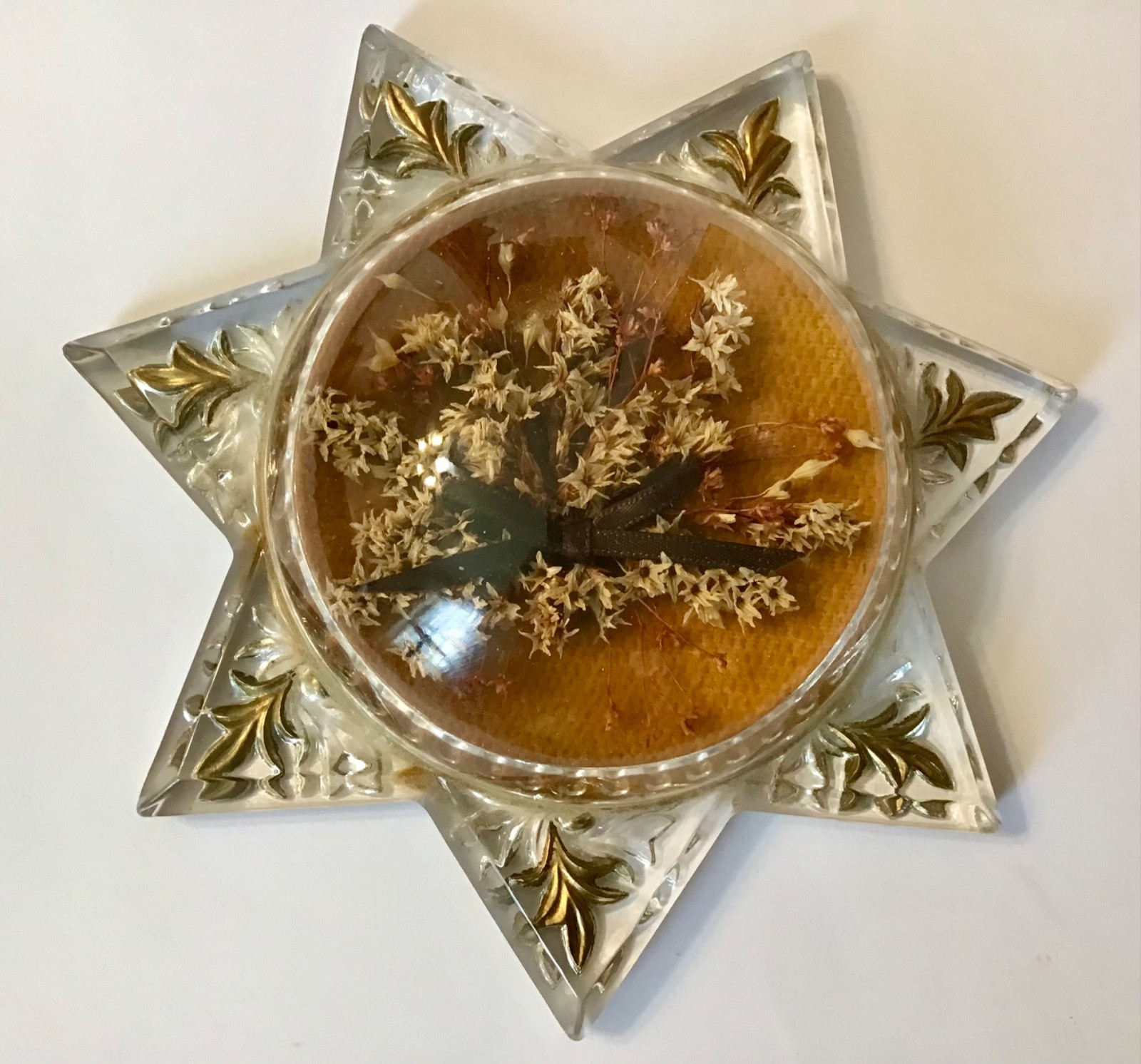 ANTIQUE VICTORIAN SEVEN POINT STAR MOURNING OR MEMORIAL MAGNIFIER PAPERWEIGHT