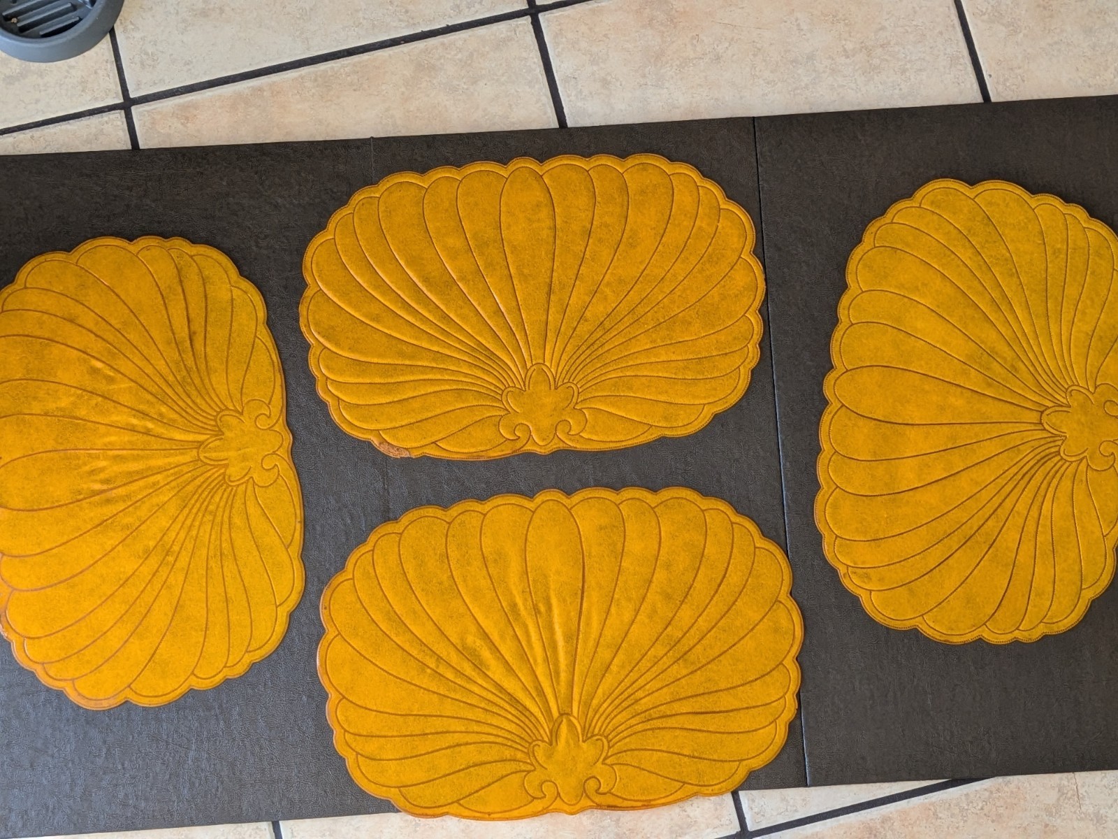 Vintage 70s Orange Vinyl Placemats Set of 4 Scalloped MCM Pumpkin Halloween Fall