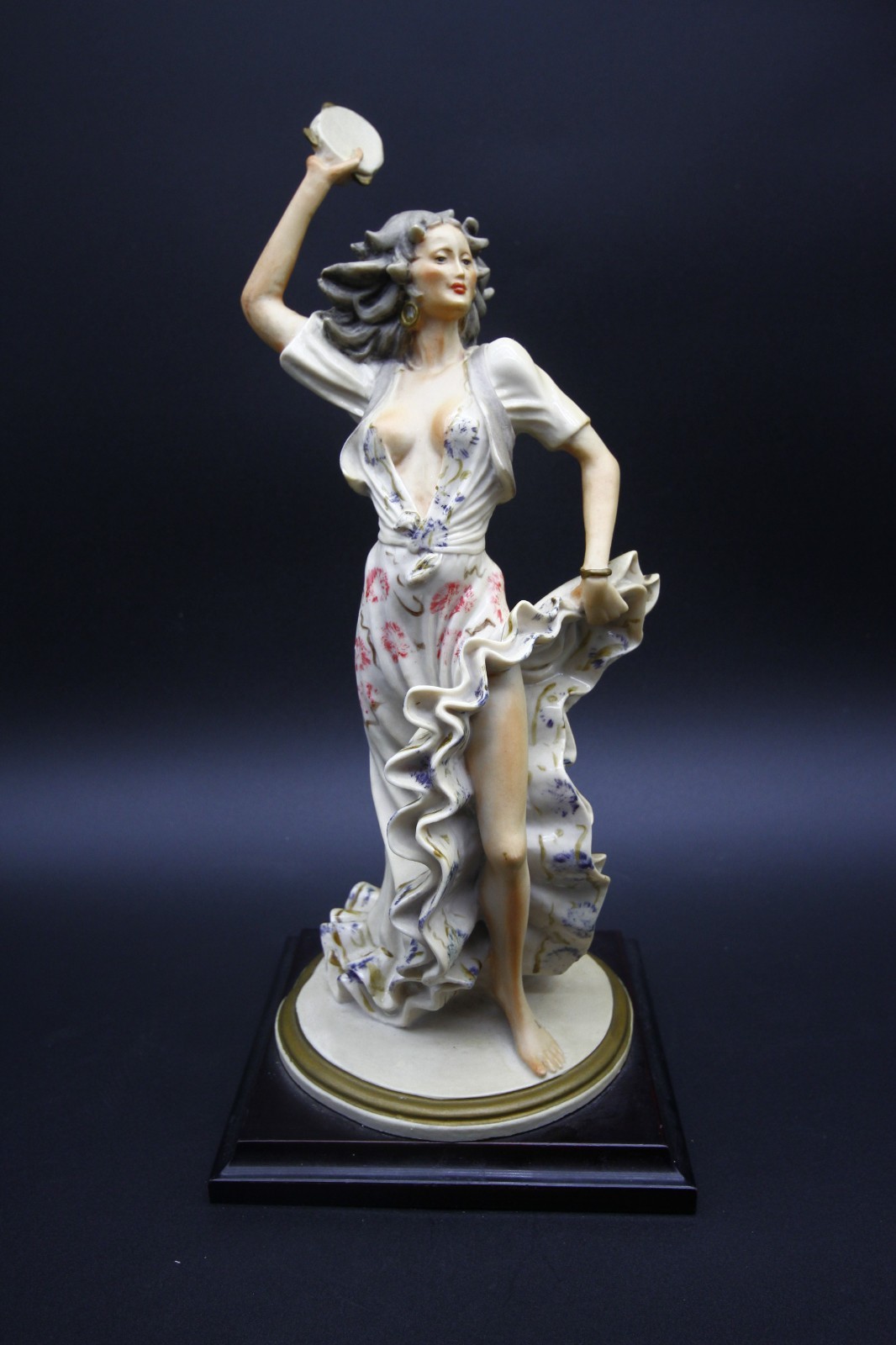 Italian Vintage Serie Valentino by Miriam Porcelain Gypsy Tamborine Dancer 15