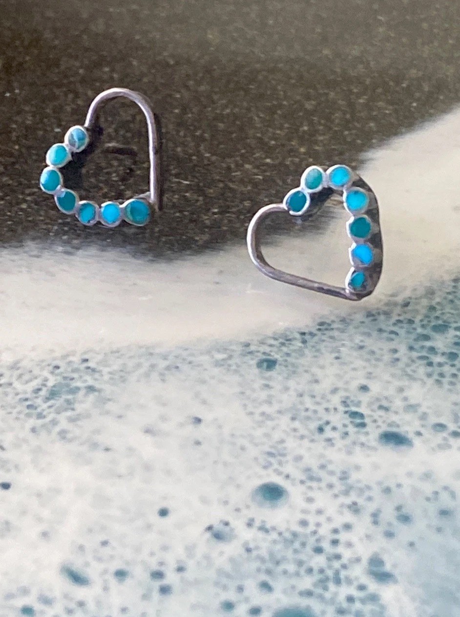 FLASH SALE Vtg Zuni Dishta Style Turquoise Inlay Petite Heart Earrings Sterling