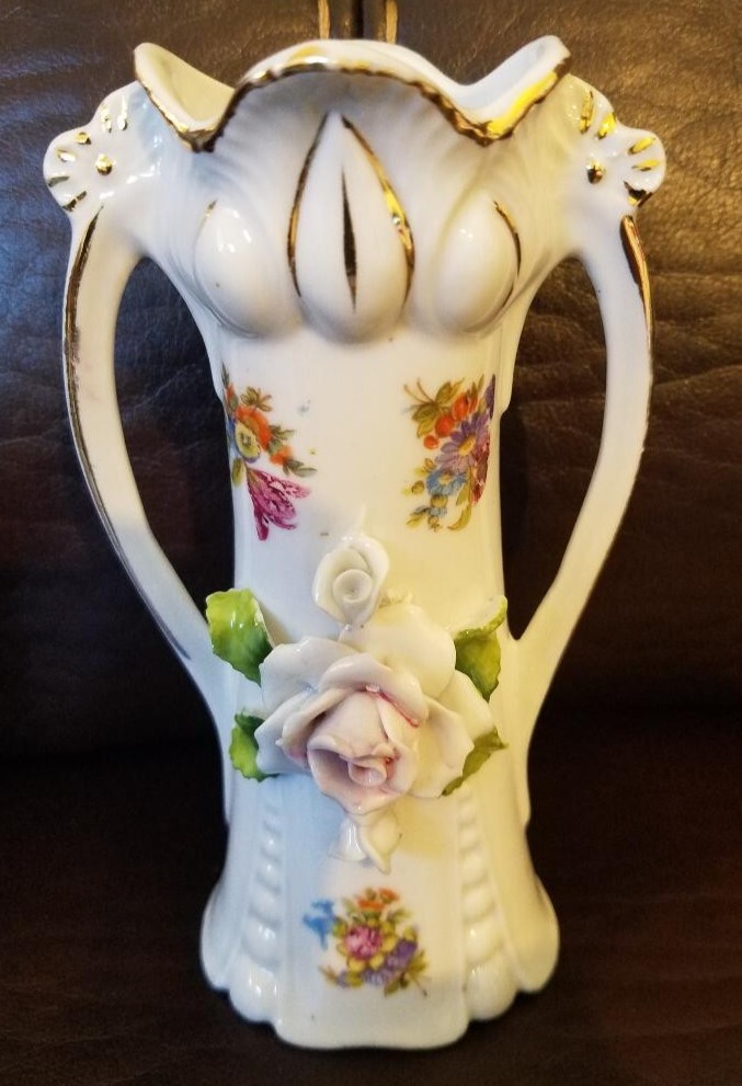 Vintage Bud Vase with Capodimonte Pink Rose Vintage Bud Vase with Capodimonte Pink Rose