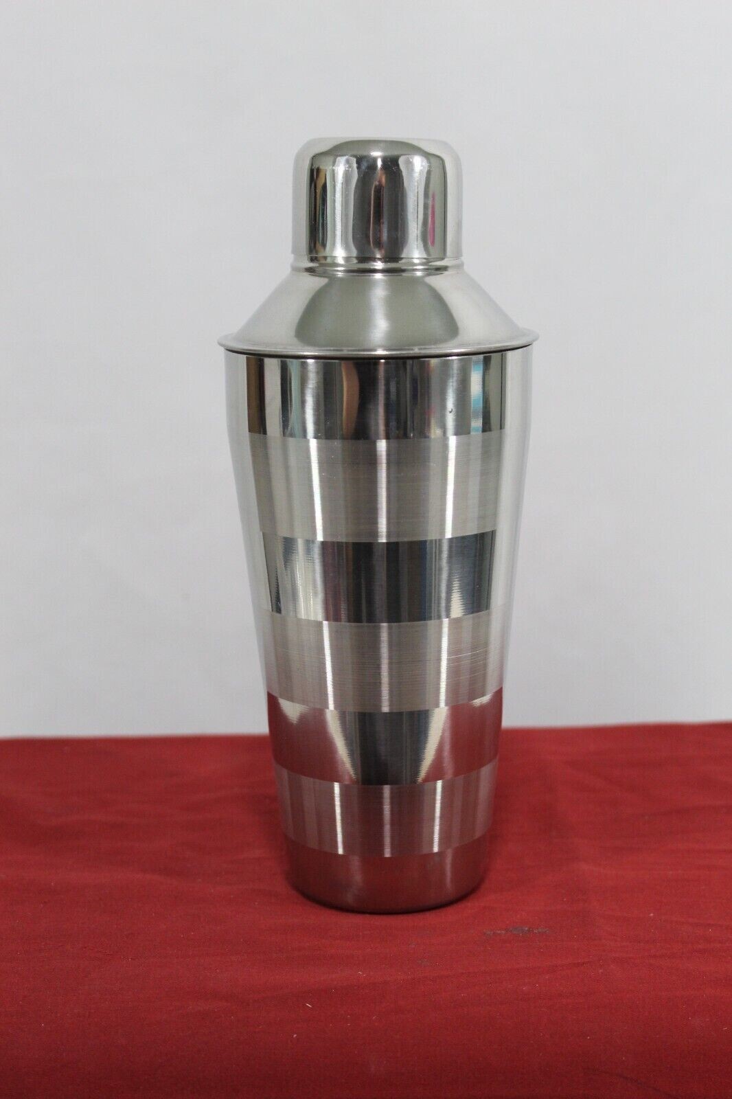 *NEW Cambridge Ellison Satin / Mirror Stainless Steel Shaker 24 oz