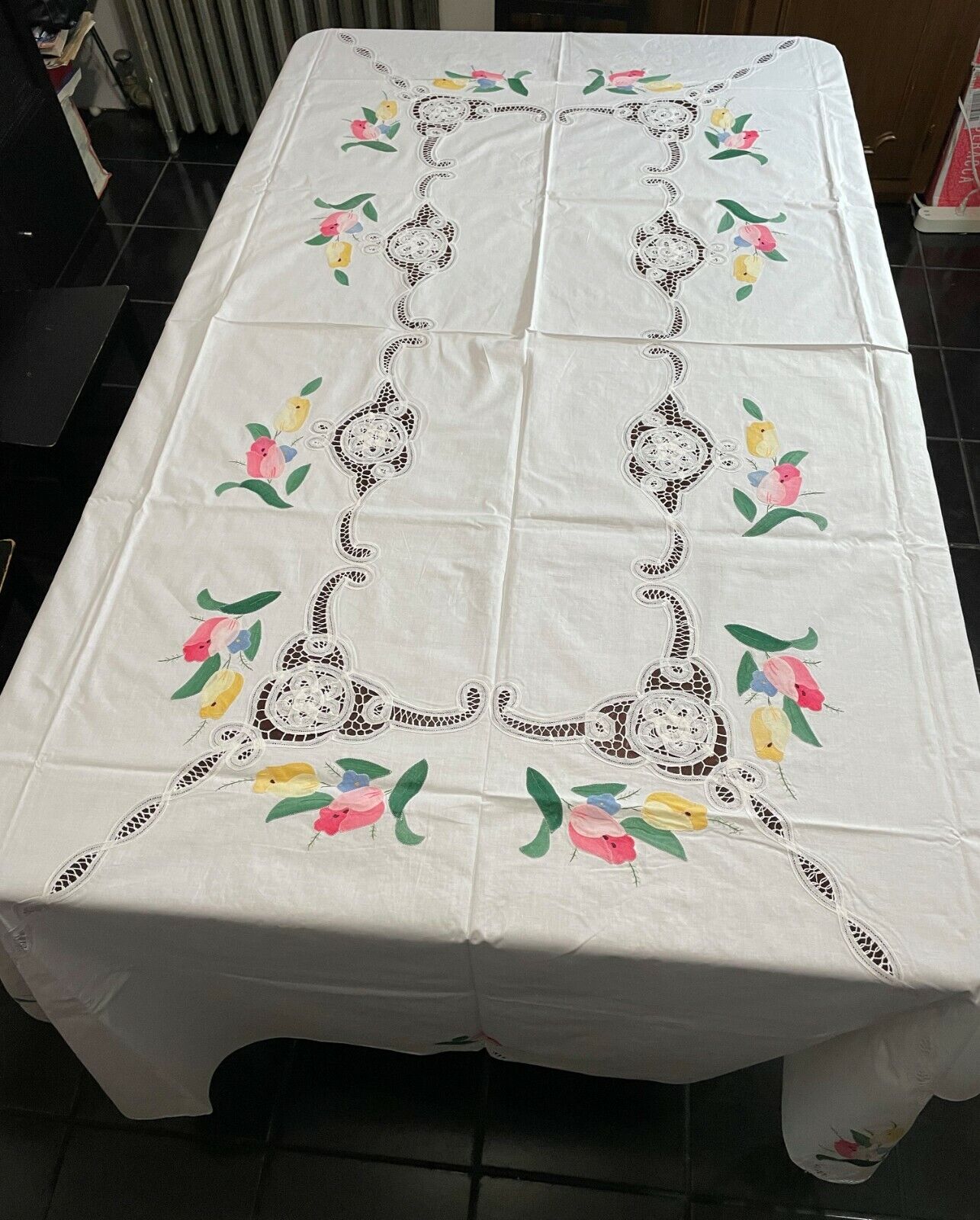 New Hand made Applique & embroidered Table cloth 108