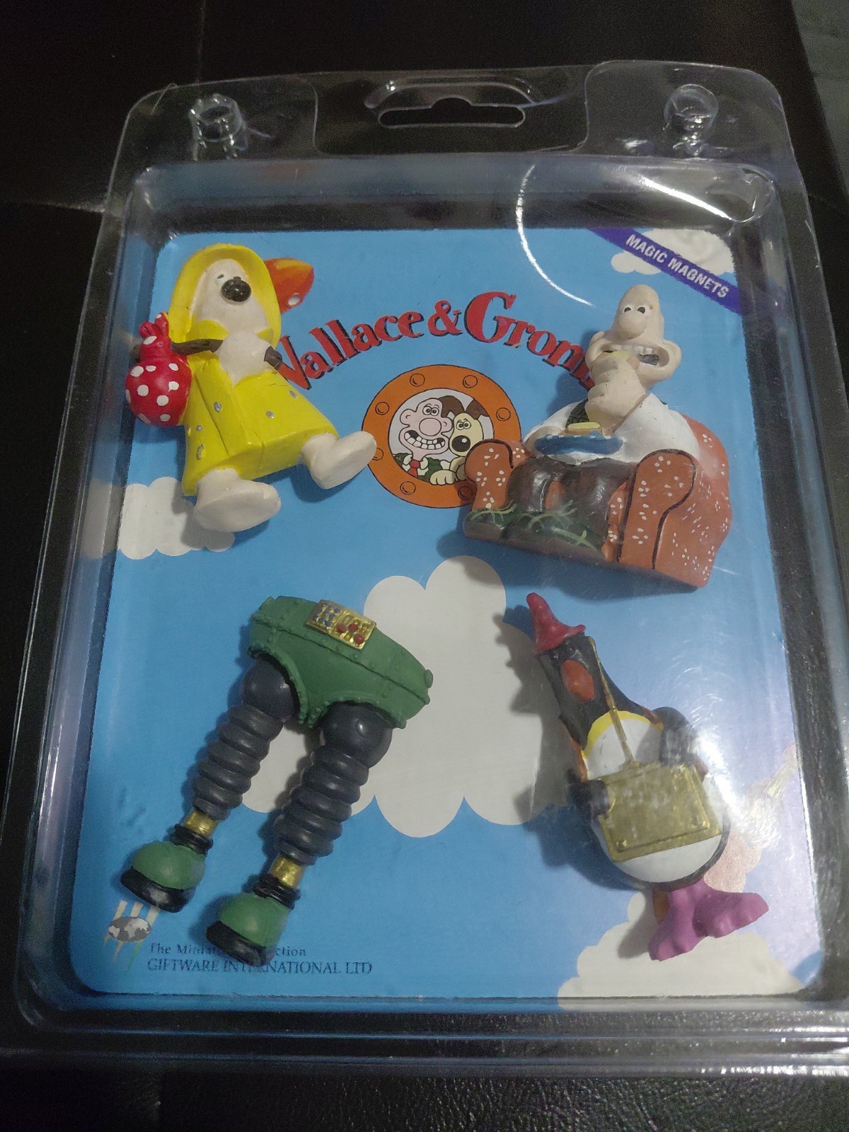 VINTAGE 1989 WALLACE & GROMIT 4 MAGIC MAGNETS WITH ORIGINAL PACKAGING VINTAGE 1989 WALLACE & GROMIT 4 MAGIC MAGNETS WITH ORIGINAL PACKAGING