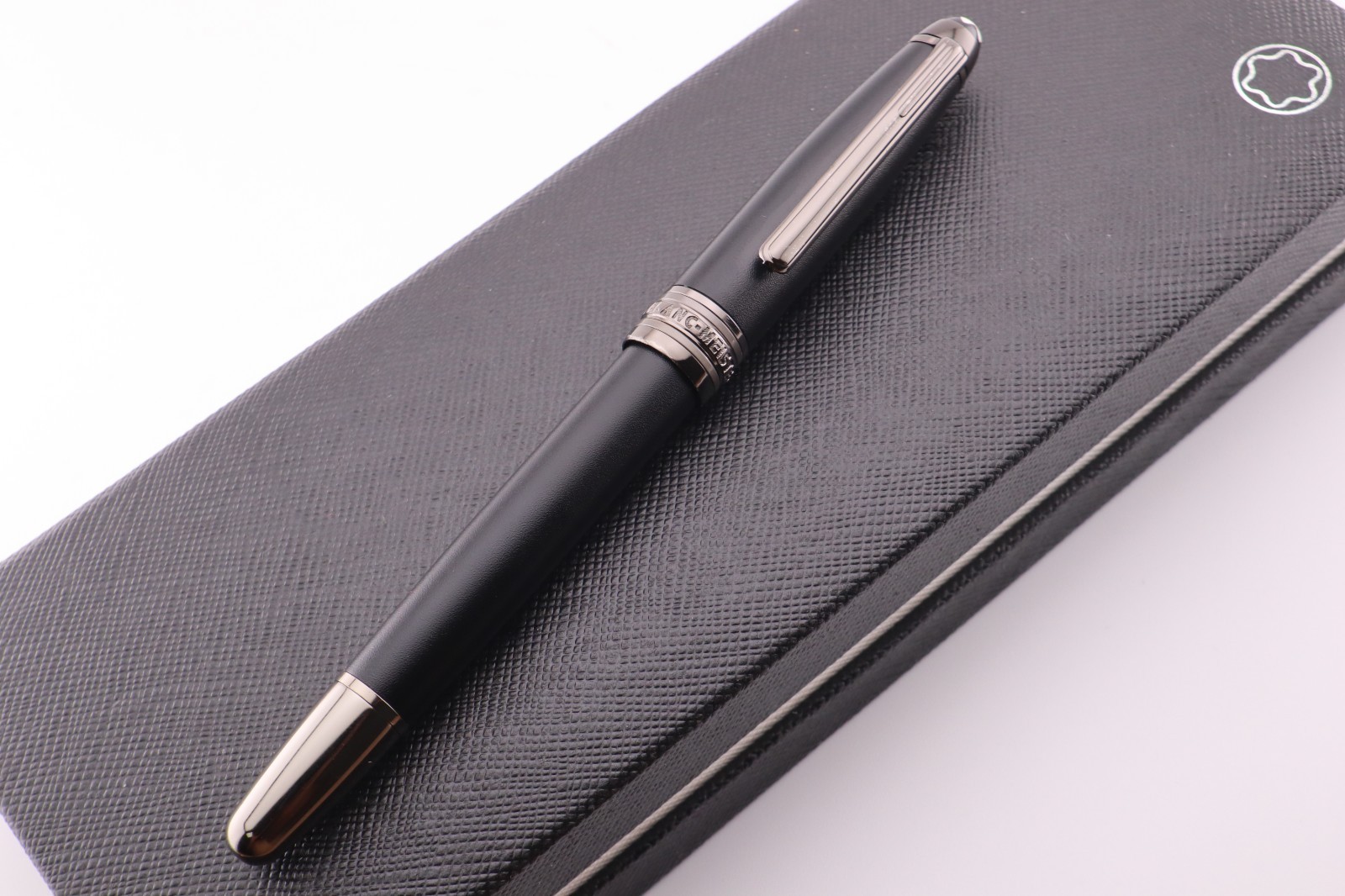 Montblanc Luxury Black Rollerball Pen Germany with Service Guide & Box