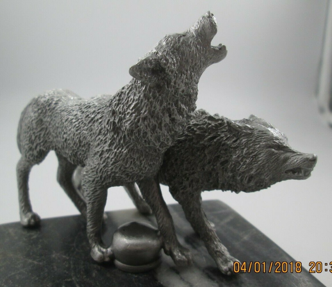rare wolves running howling coyote yellowstone ratrod hotrod car hood ornament 