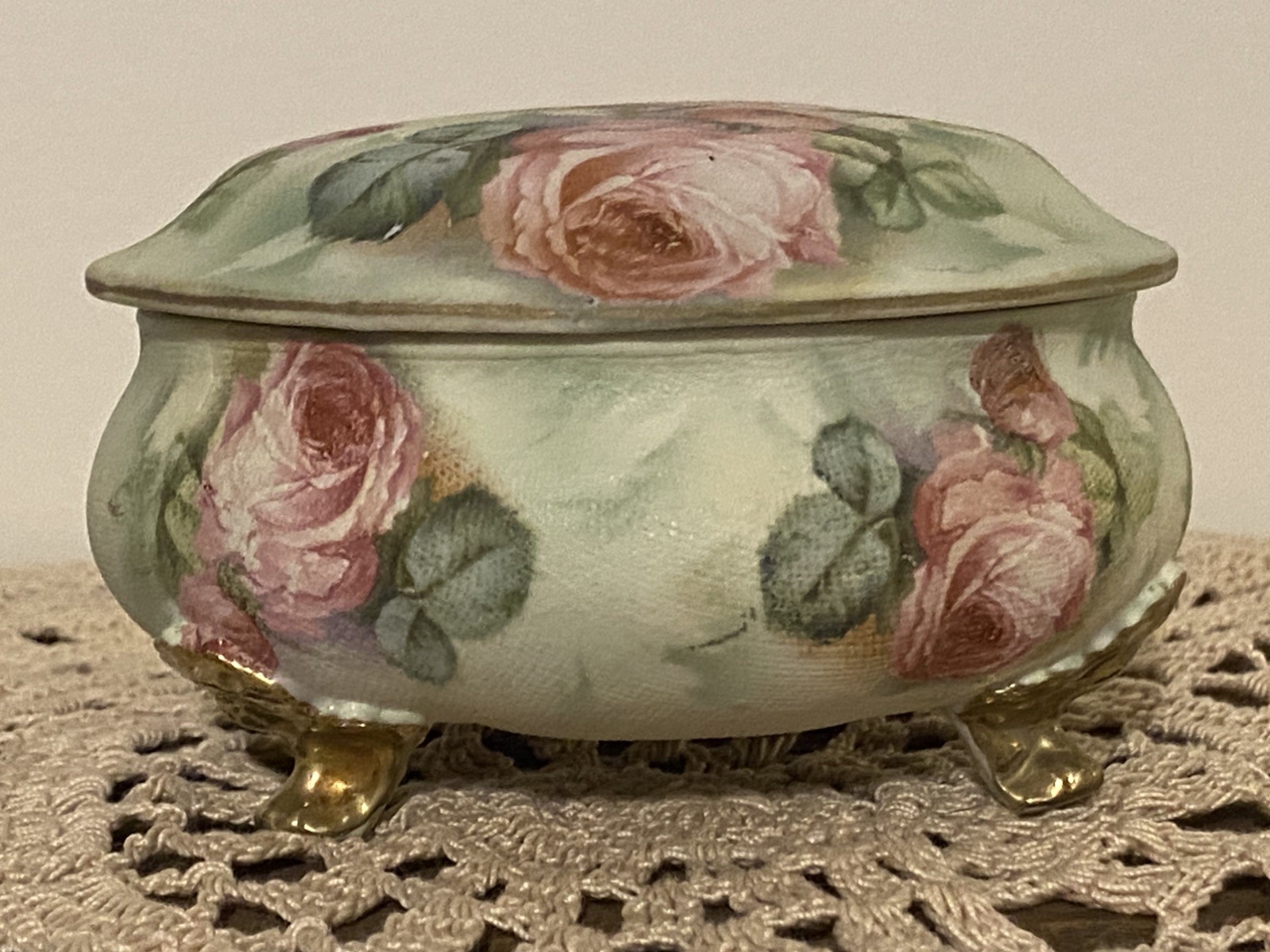 Antique Royal Bayreuth Rose Tapestry Footed 4