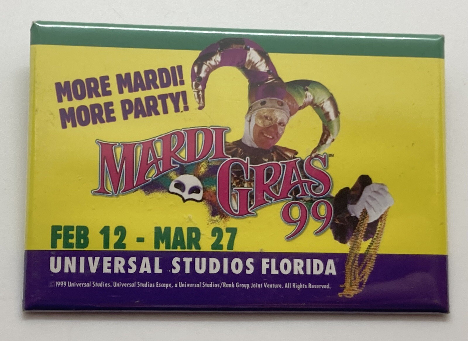 1999 Universal Studios Mardi Gras Pin Button