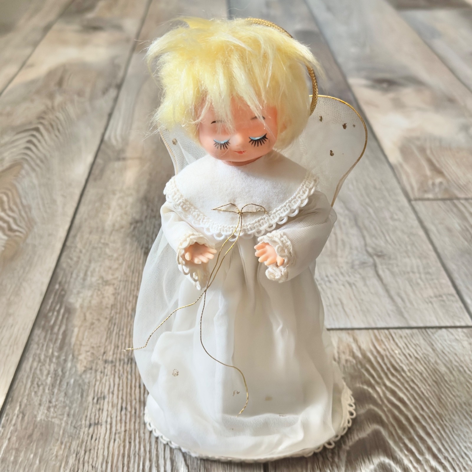 Vintage Table Top Illuminated Christmas Angel Japan Non-Working Read
