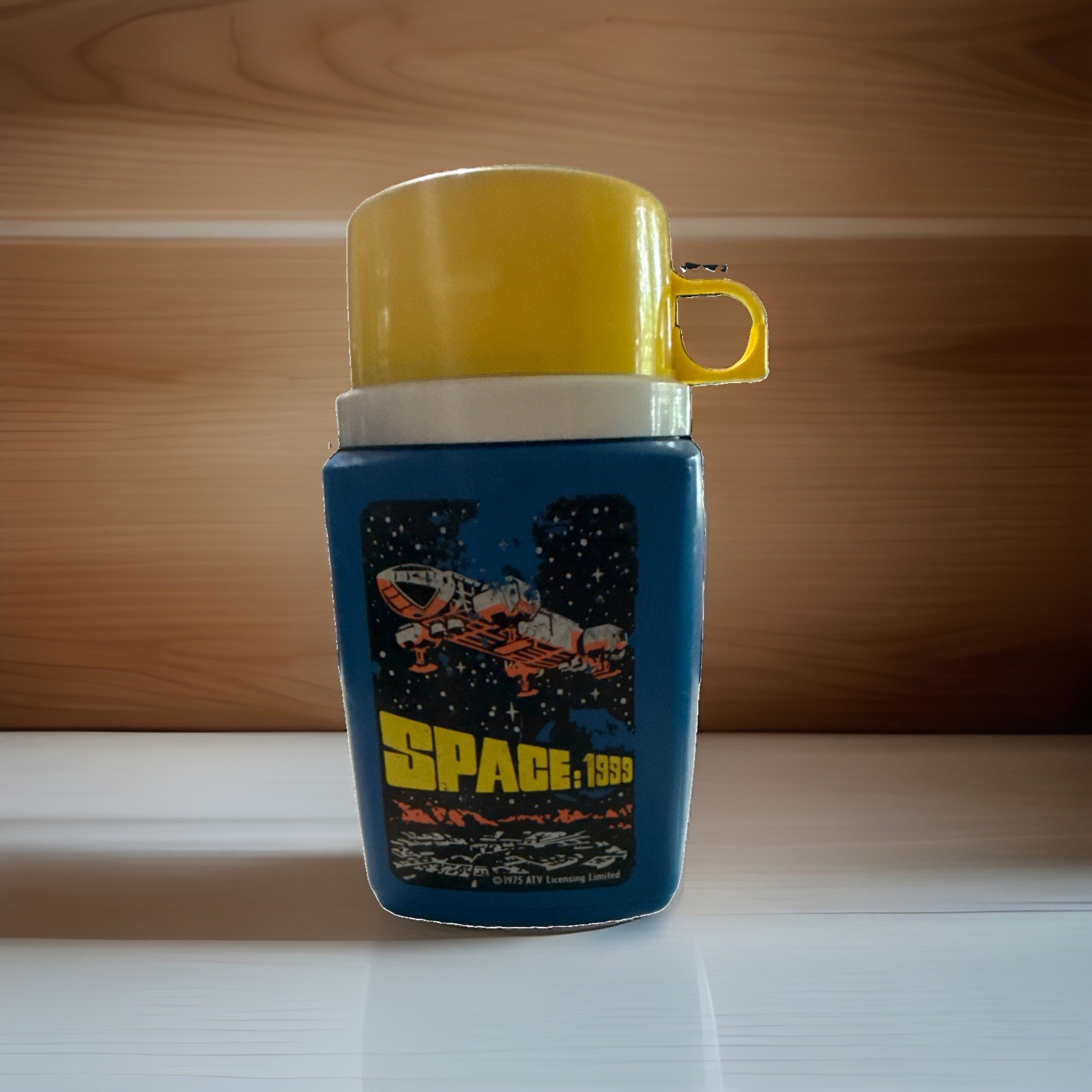Vintage 1975 Space 1999 Eagle Transporter Thermos Cup King Seeley TV