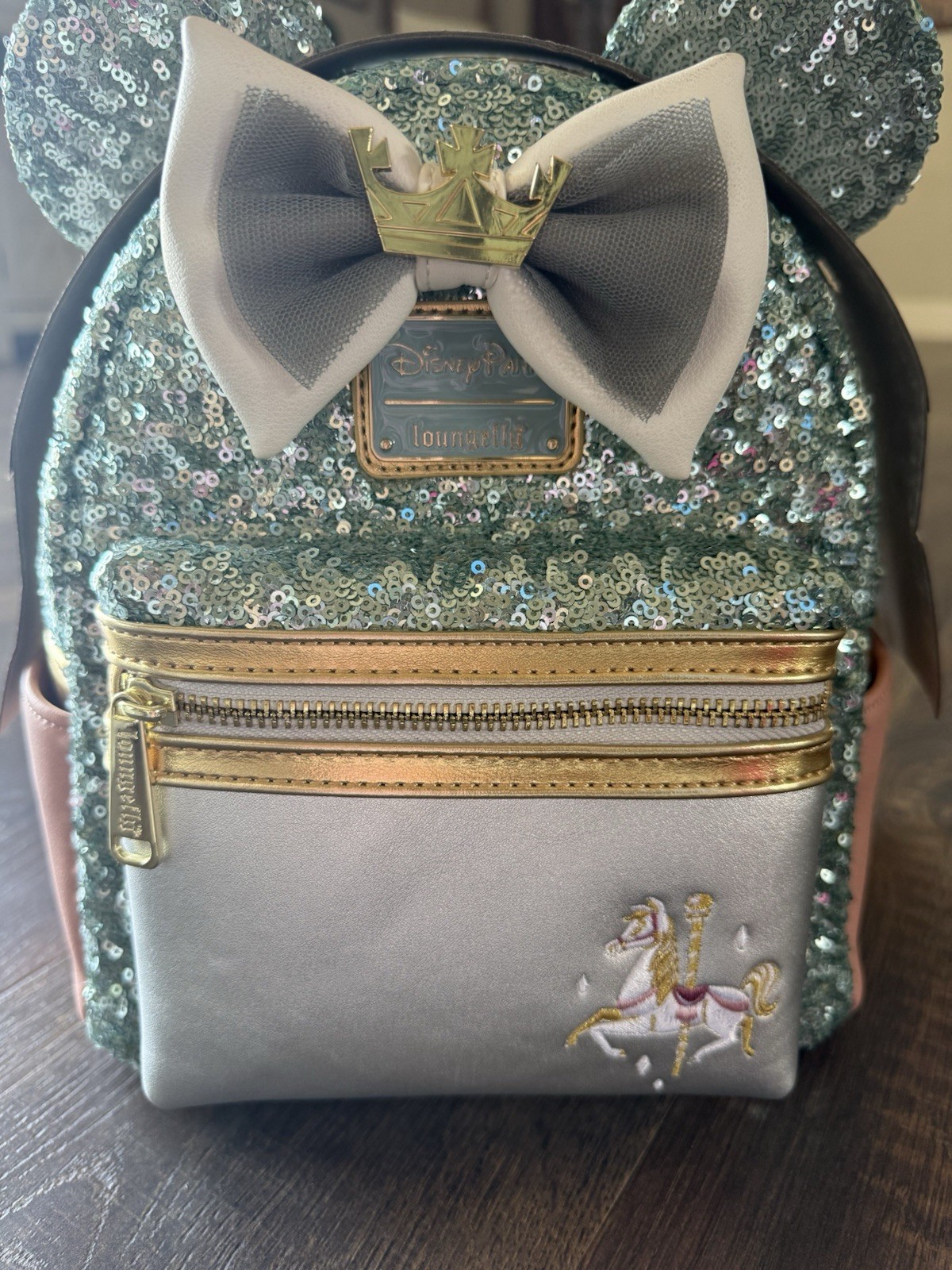 Minnie Mouse Main Attraction King Arthur\'s Carousel
