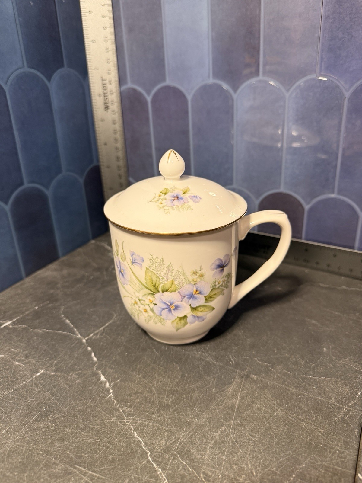 1960 Sadler Windsor Fine Porcelain Lidded Mug 1960 Sadler Windsor Fine Porcelain Lidded Mug