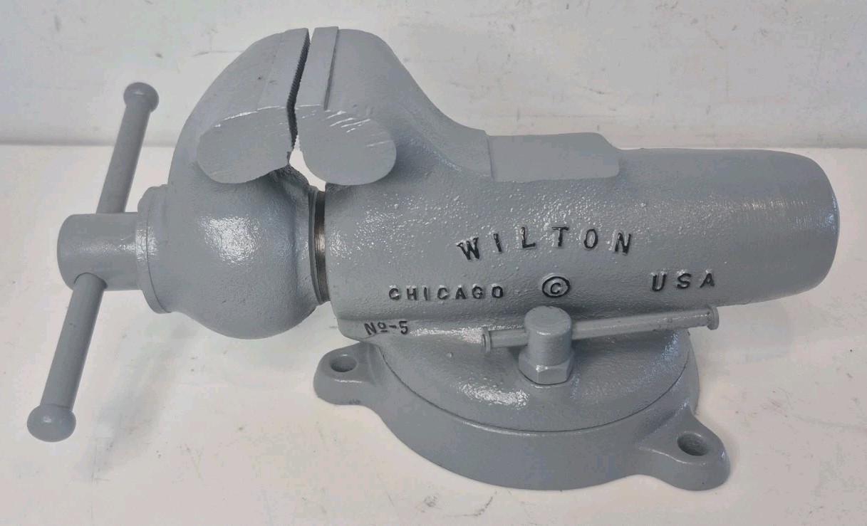 Vintage Wilton 3\