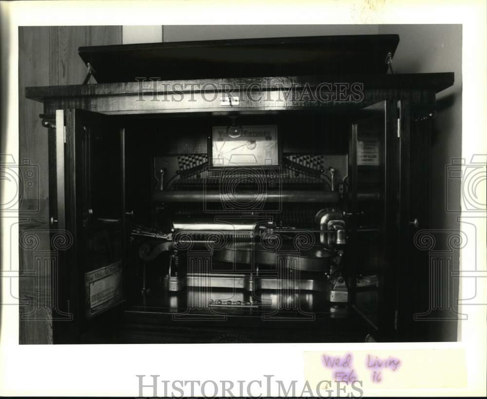 1994 Press Photo 1925 Knabe Ampico Reproduction piano repaired by Bobby Skinner