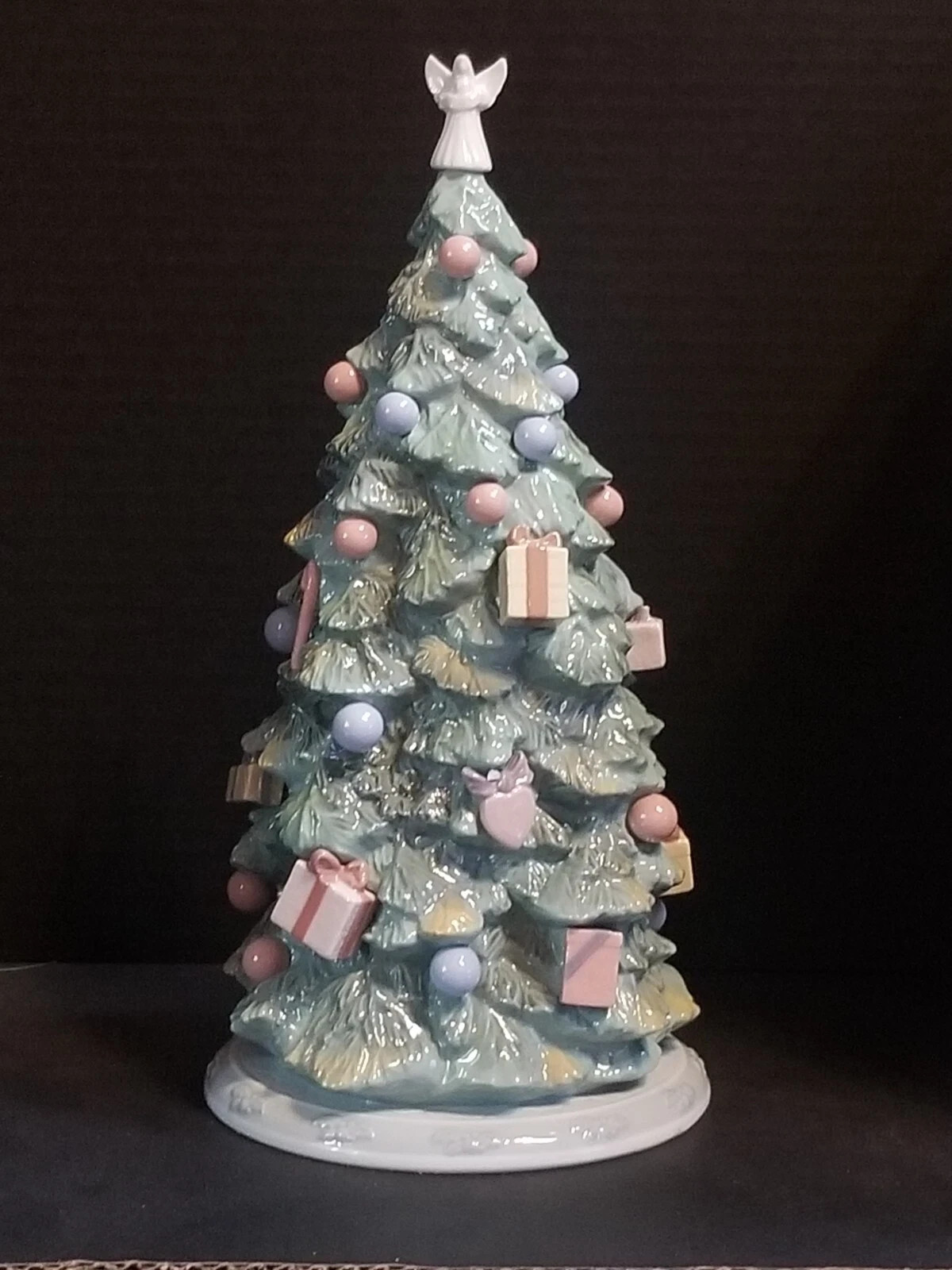 Lladro #6670 The Night Before Christmas¿Christmas Tree 2000 W/ Box