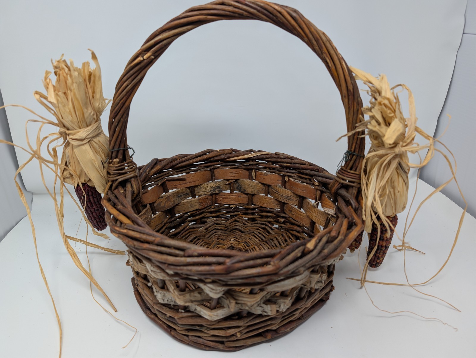 Vintage Rustic Woven Willow Harvest Basket - Twisted Handle Dried Corn Decor
