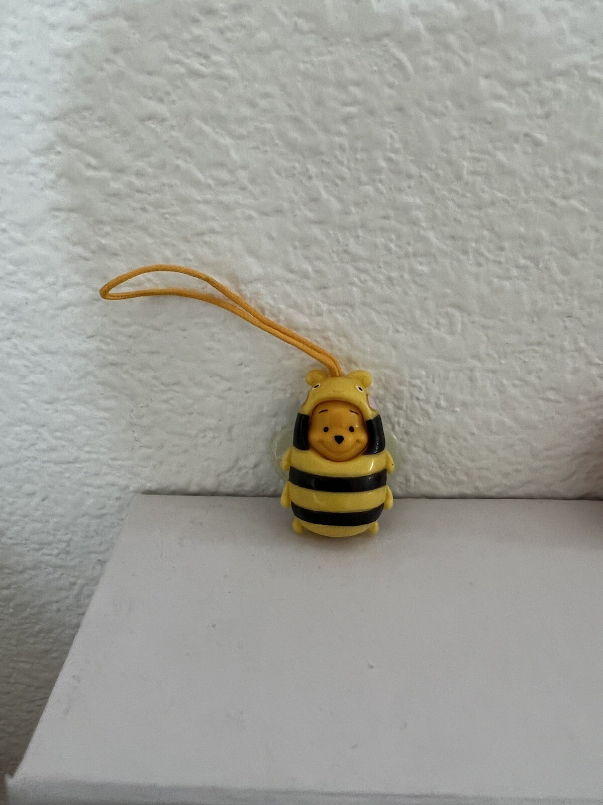 Winnie the Pooh Figure Peek-A-Pooh Series 1 Bee Super Rare Brand new Winnie the Pooh Figure Peek-A-Pooh Series 1 Bee Super Rare Brand new