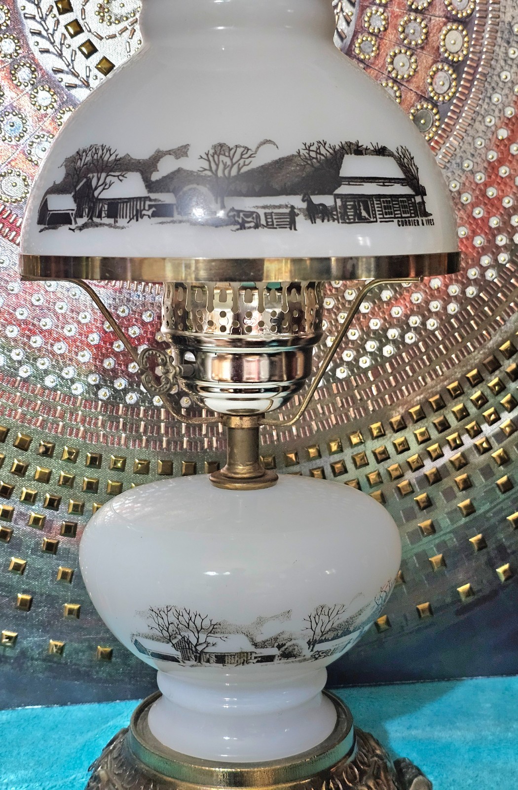 Vintage Currier&lves Milkglass Table Lamp, Country Scene